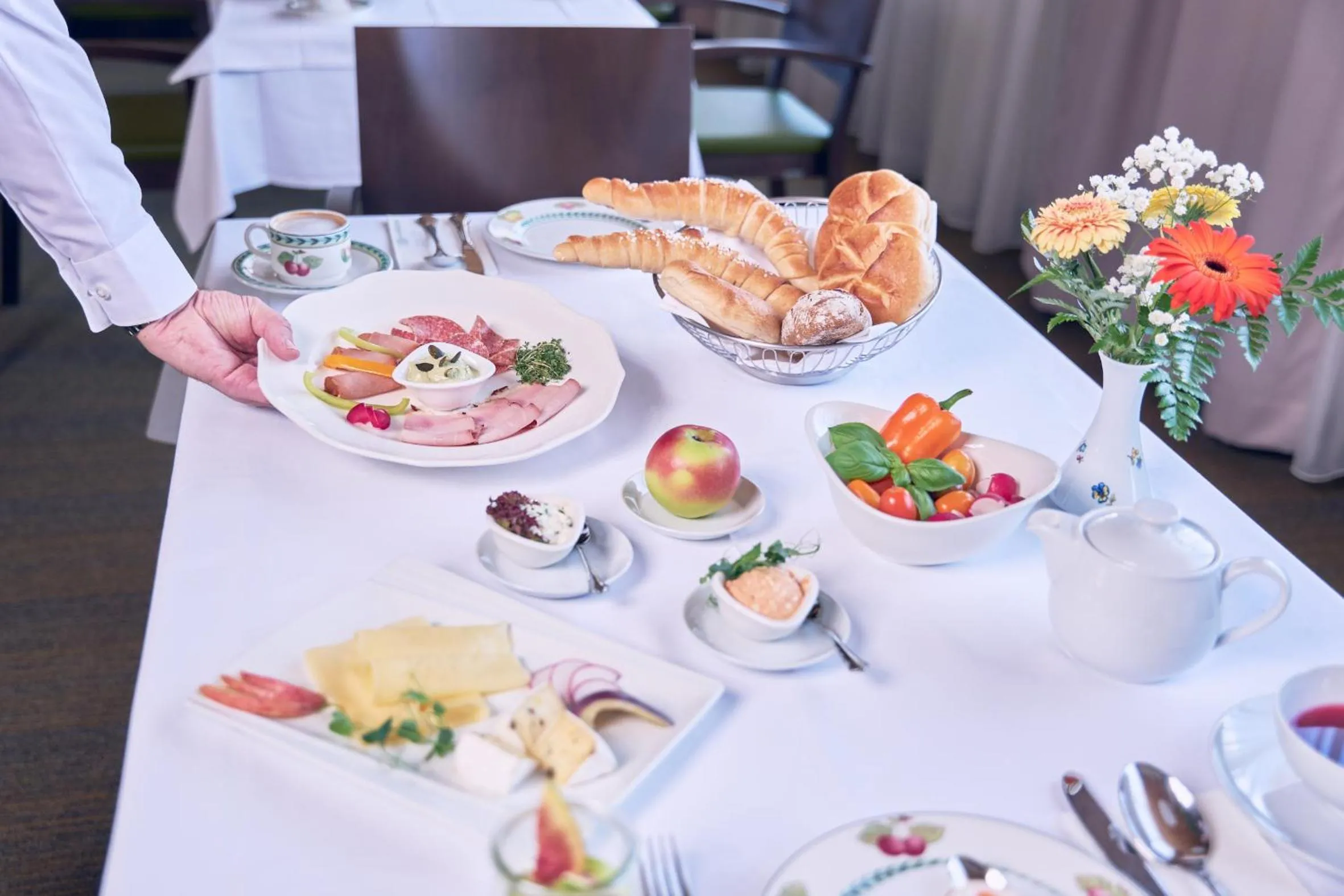 Breakfast in Hotel Gasthof Scheer