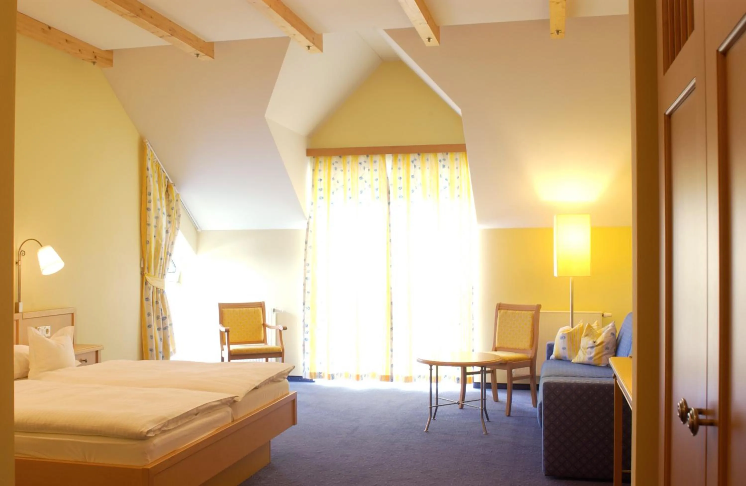 Photo of the whole room, Bed in Hotel Gasthof Scheer