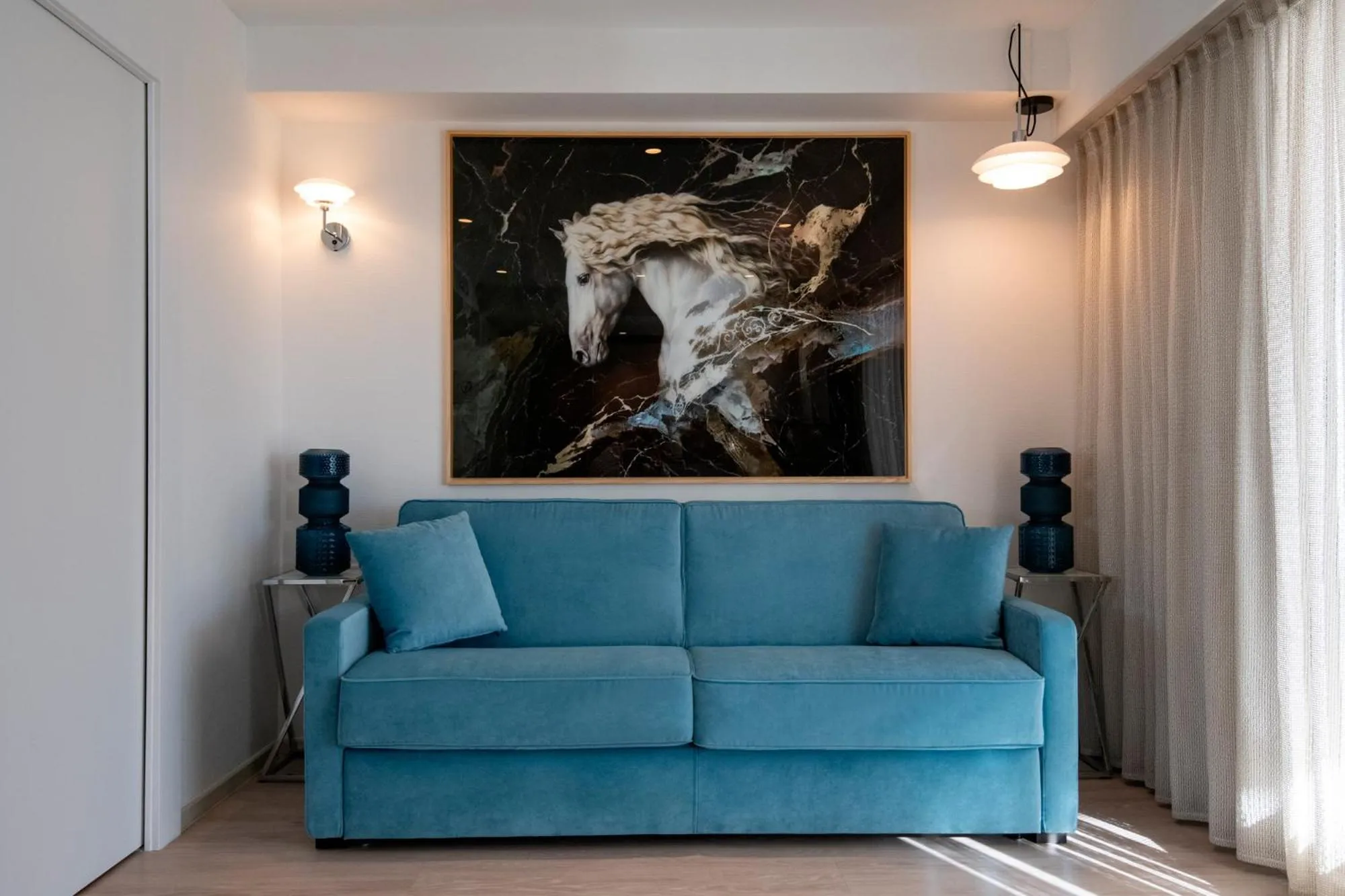 Living room in Résidence Hôtelière Chambord au coeur de Menton - entièrement rénovée