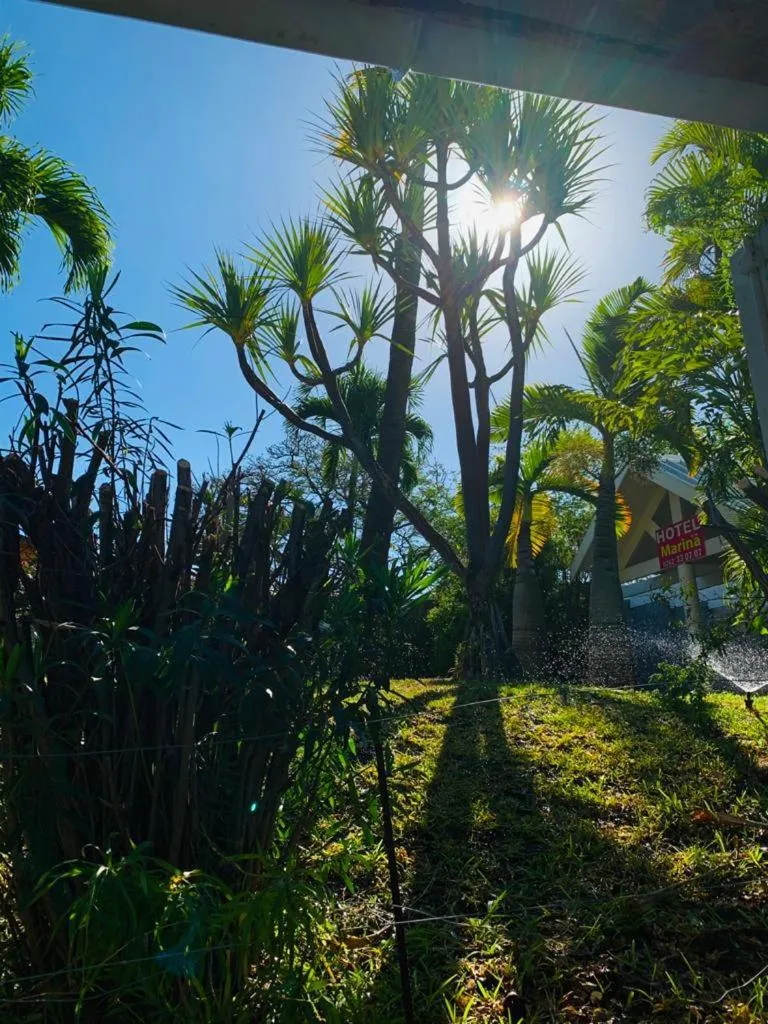 MARINA , 2mn à PIEDS PLAGE BOUCAN CANOT