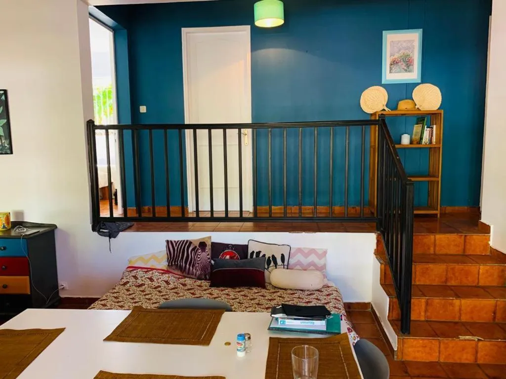 MARINA , 2mn à PIEDS PLAGE BOUCAN CANOT