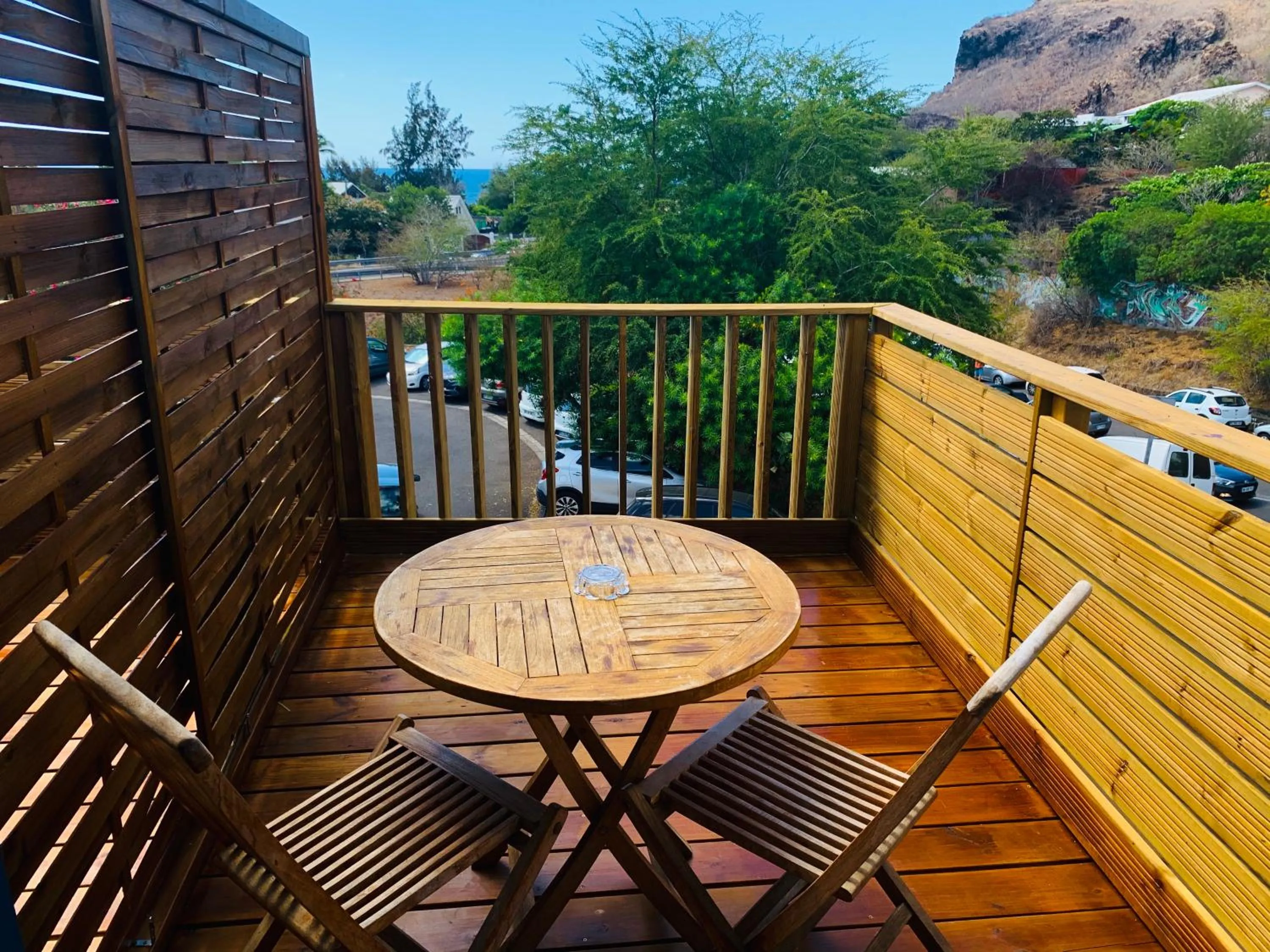 MARINA , 2mn à PIEDS PLAGE BOUCAN CANOT