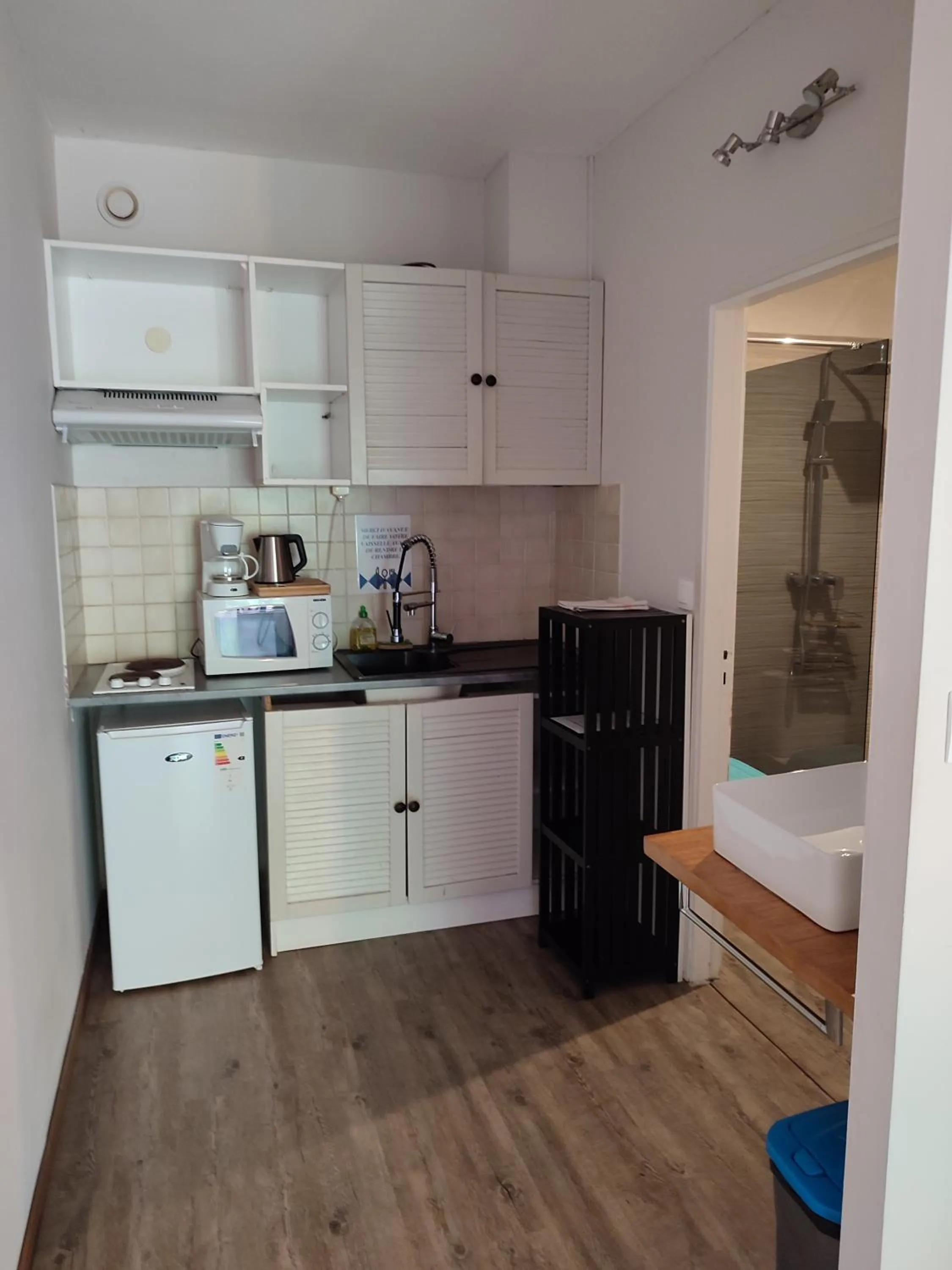 MARINA , 2mn à PIEDS PLAGE BOUCAN CANOT