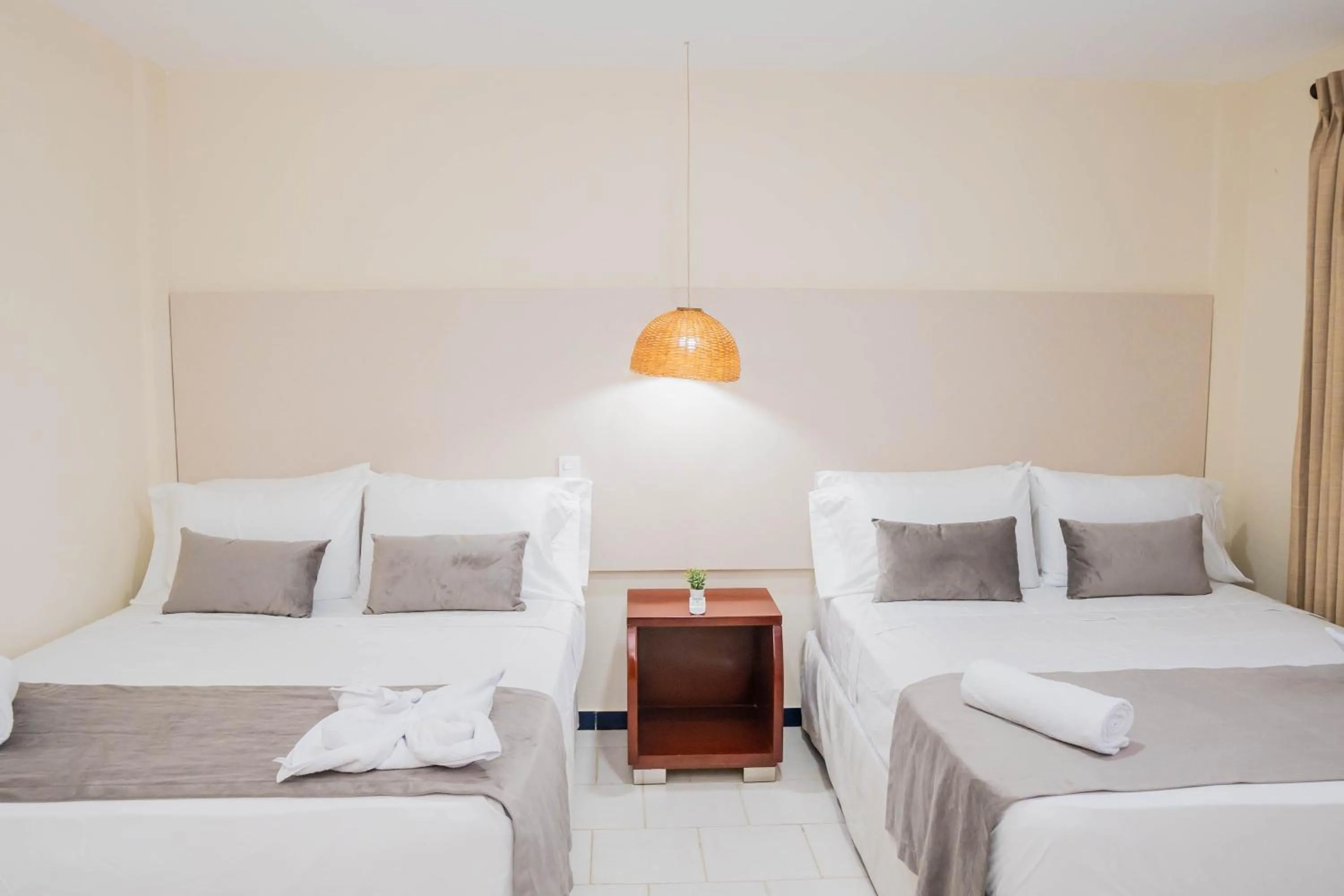 Bed in Hotel Playa Palmeras Cartagena - Vía al Mar