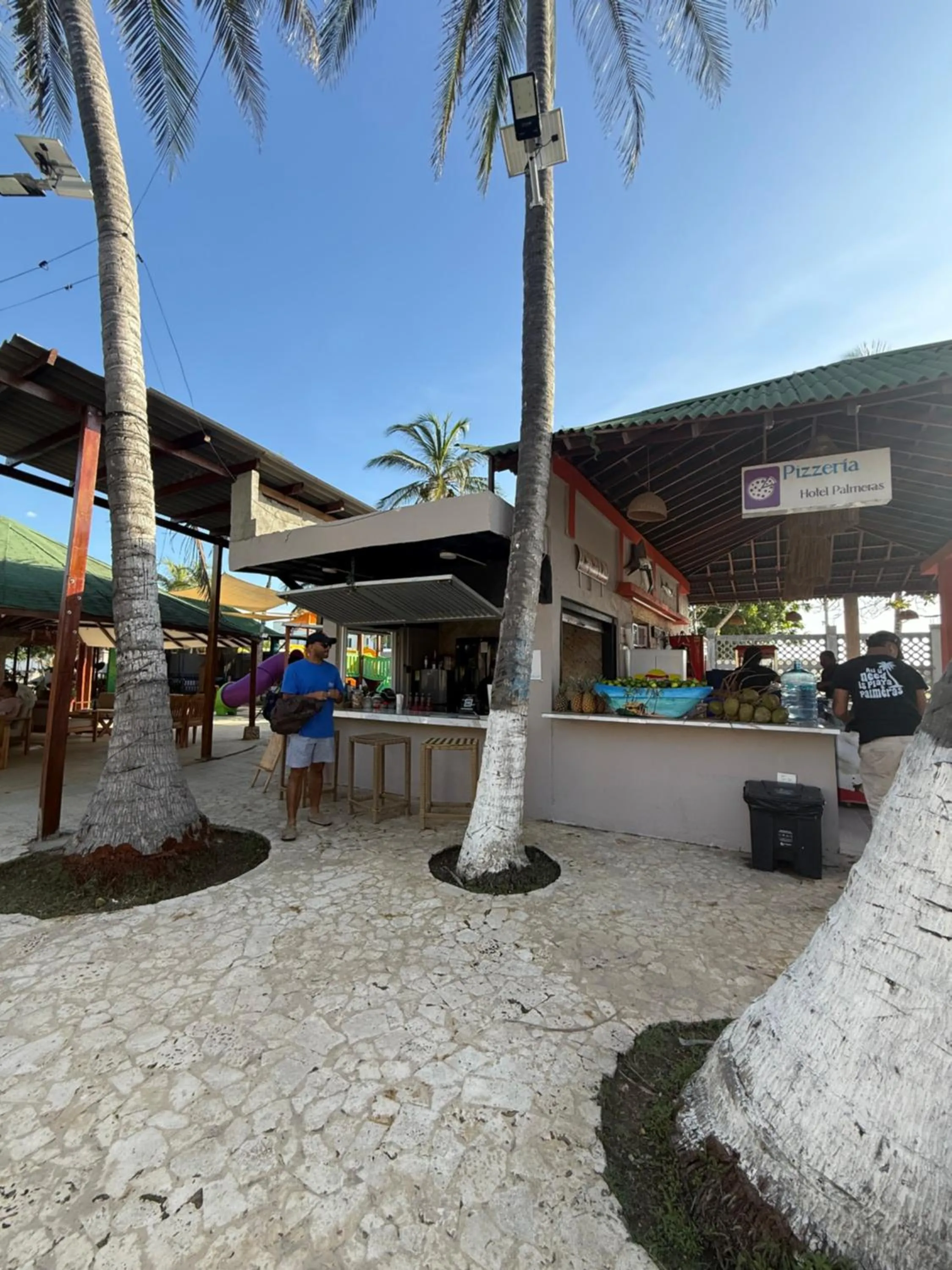 Lounge or bar in Hotel Playa Palmeras Cartagena - Vía al Mar