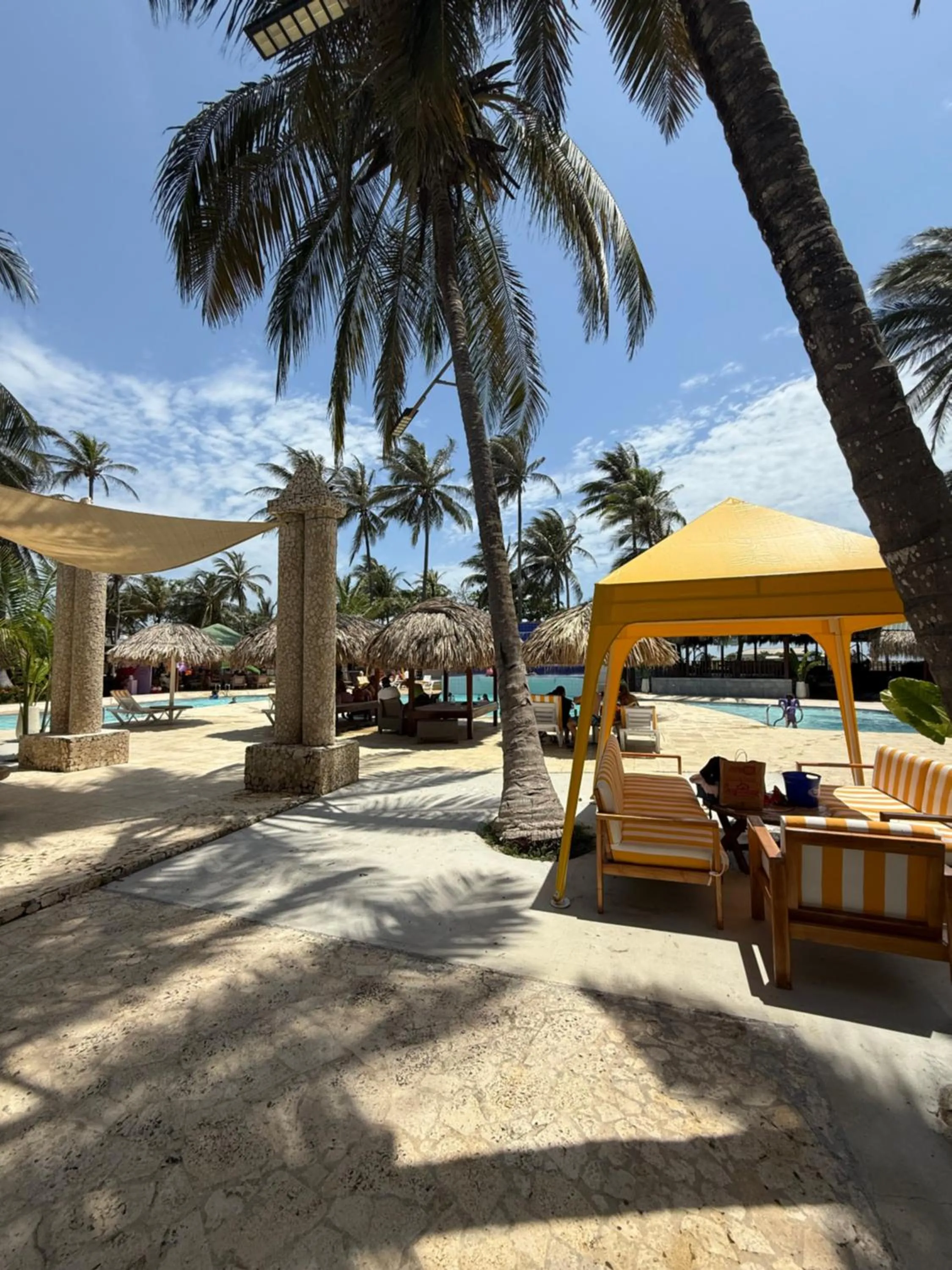 Swimming pool in Hotel Playa Palmeras Cartagena - Vía al Mar