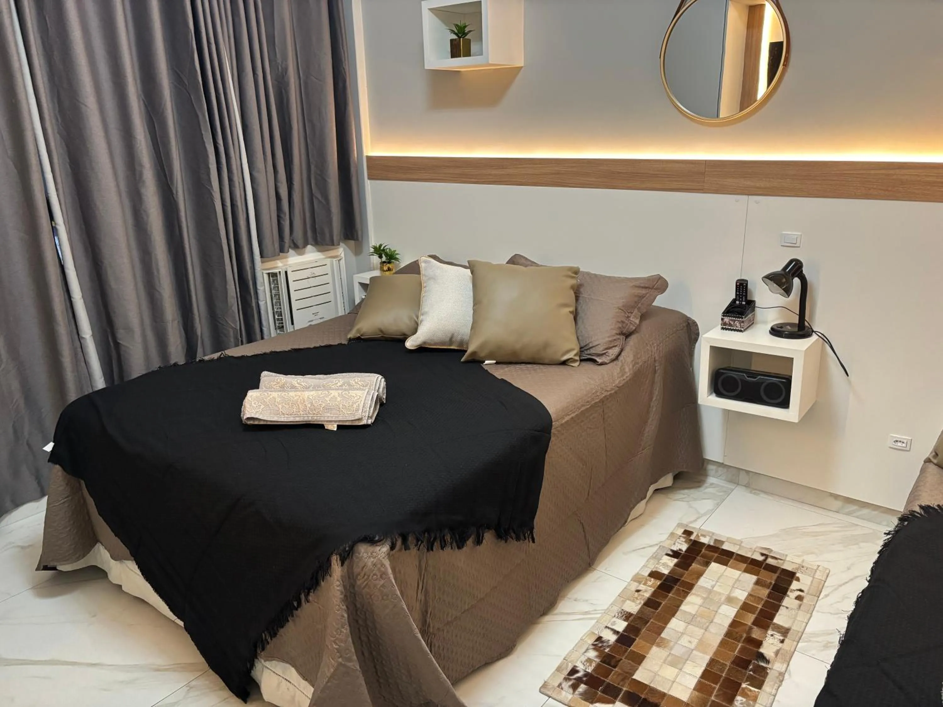 Bedroom, Bed in Apto 1 dorm - San Francisco - localização perfeita