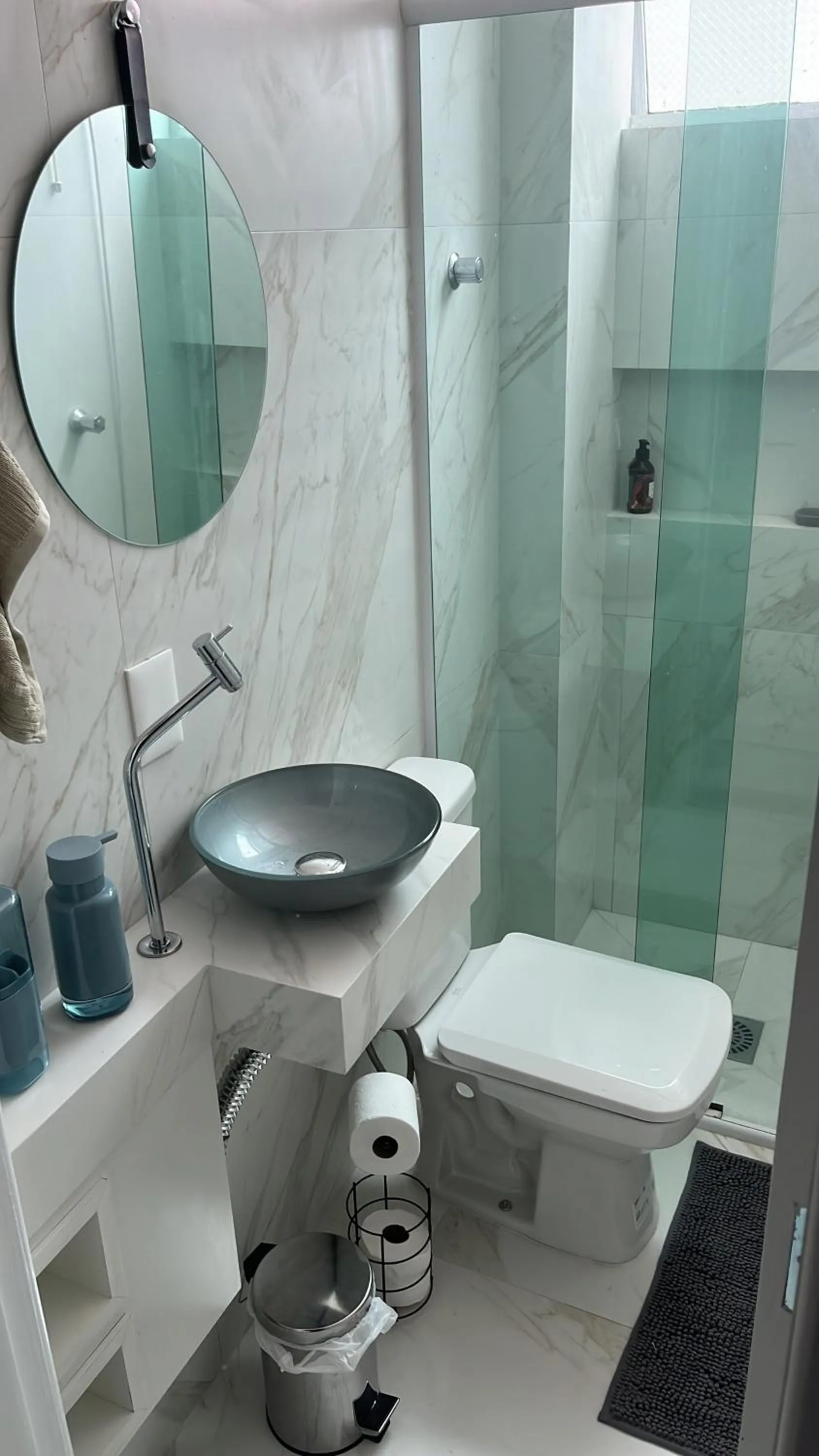 Bathroom in Apto 1 dorm - San Francisco - localização perfeita