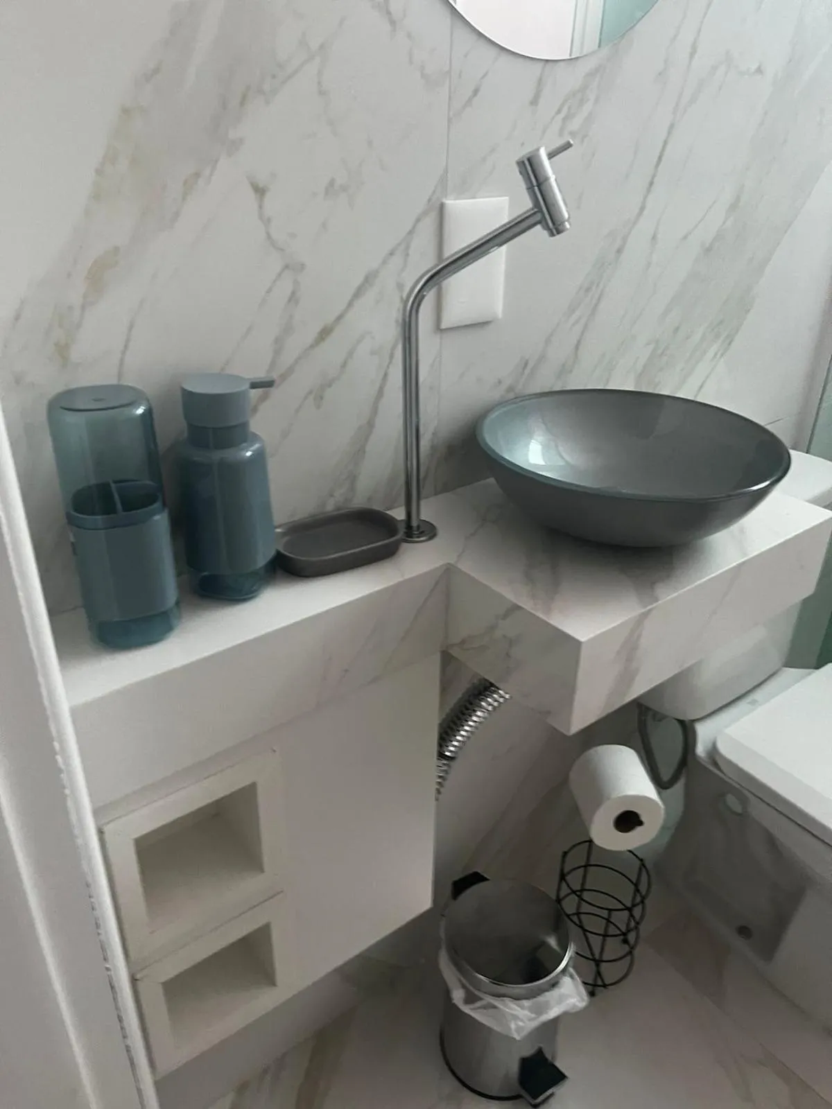Bathroom in Apto 1 dorm - San Francisco - localização perfeita
