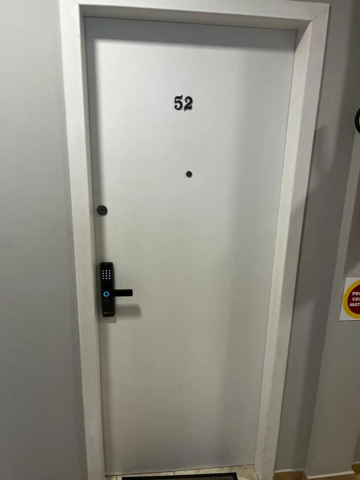 Facade/entrance in Apto 1 dorm - San Francisco - localização perfeita