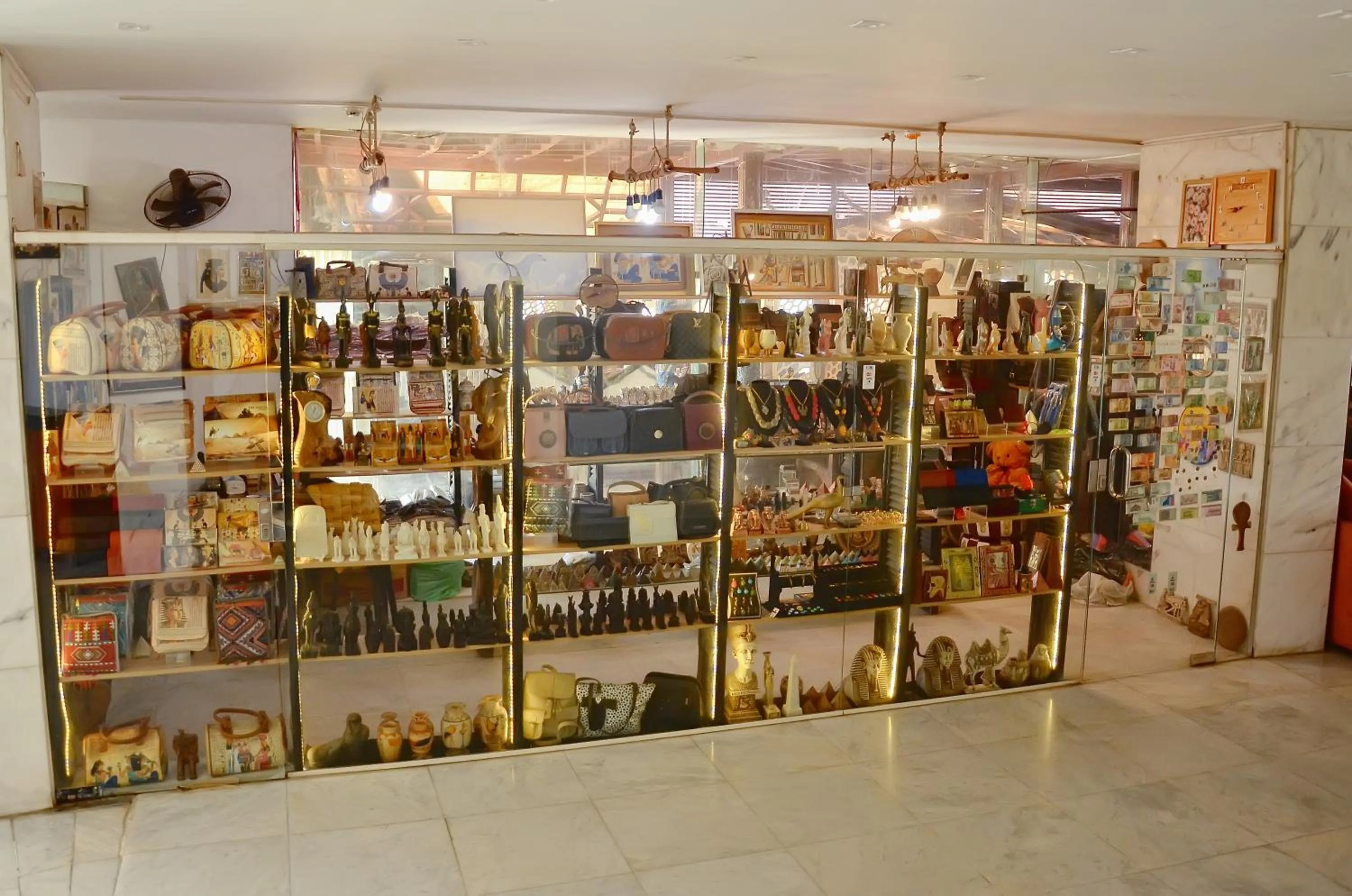 Lobby or reception in Aracan Pyramid Hotel