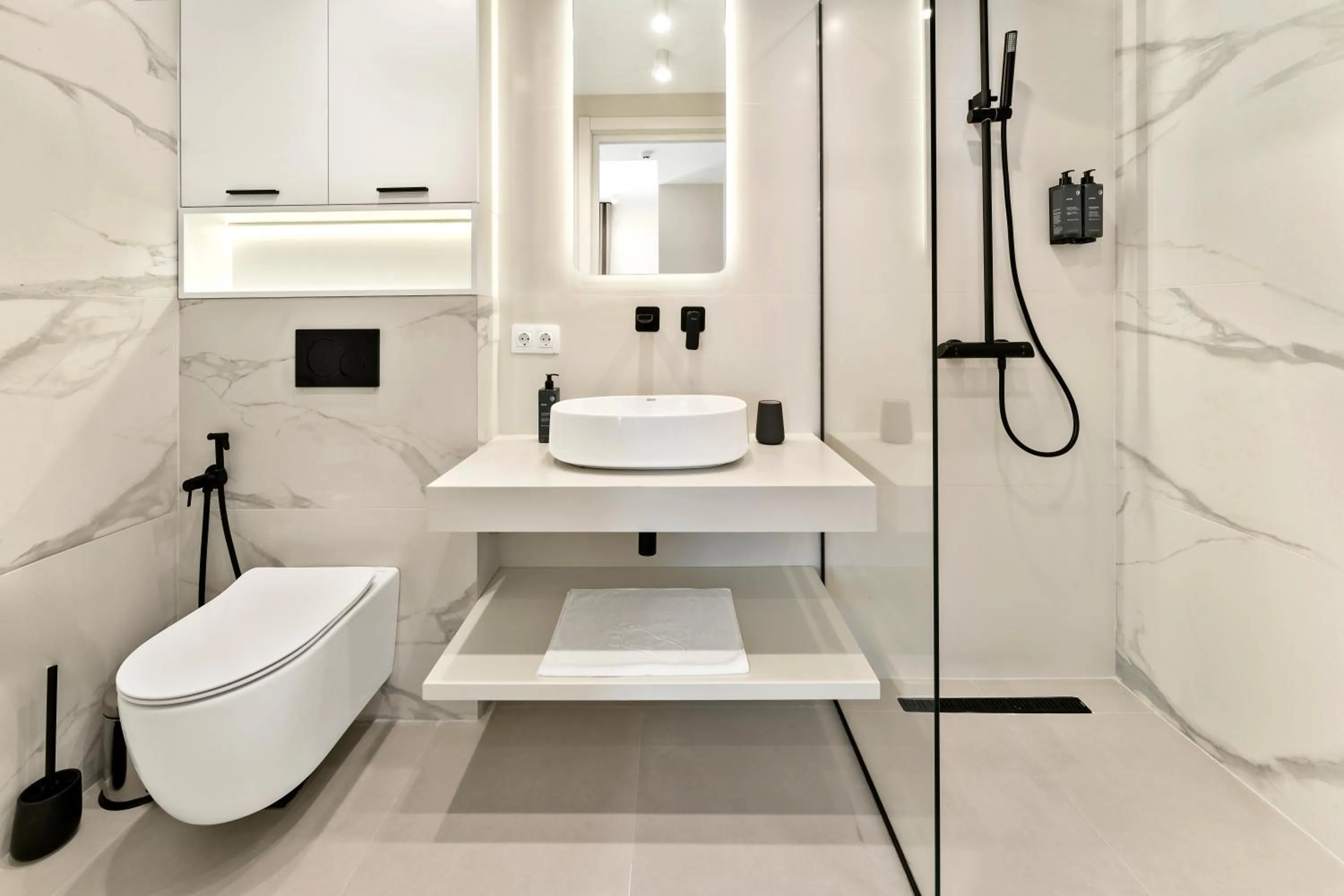 Shower in Solridge Aparthotel