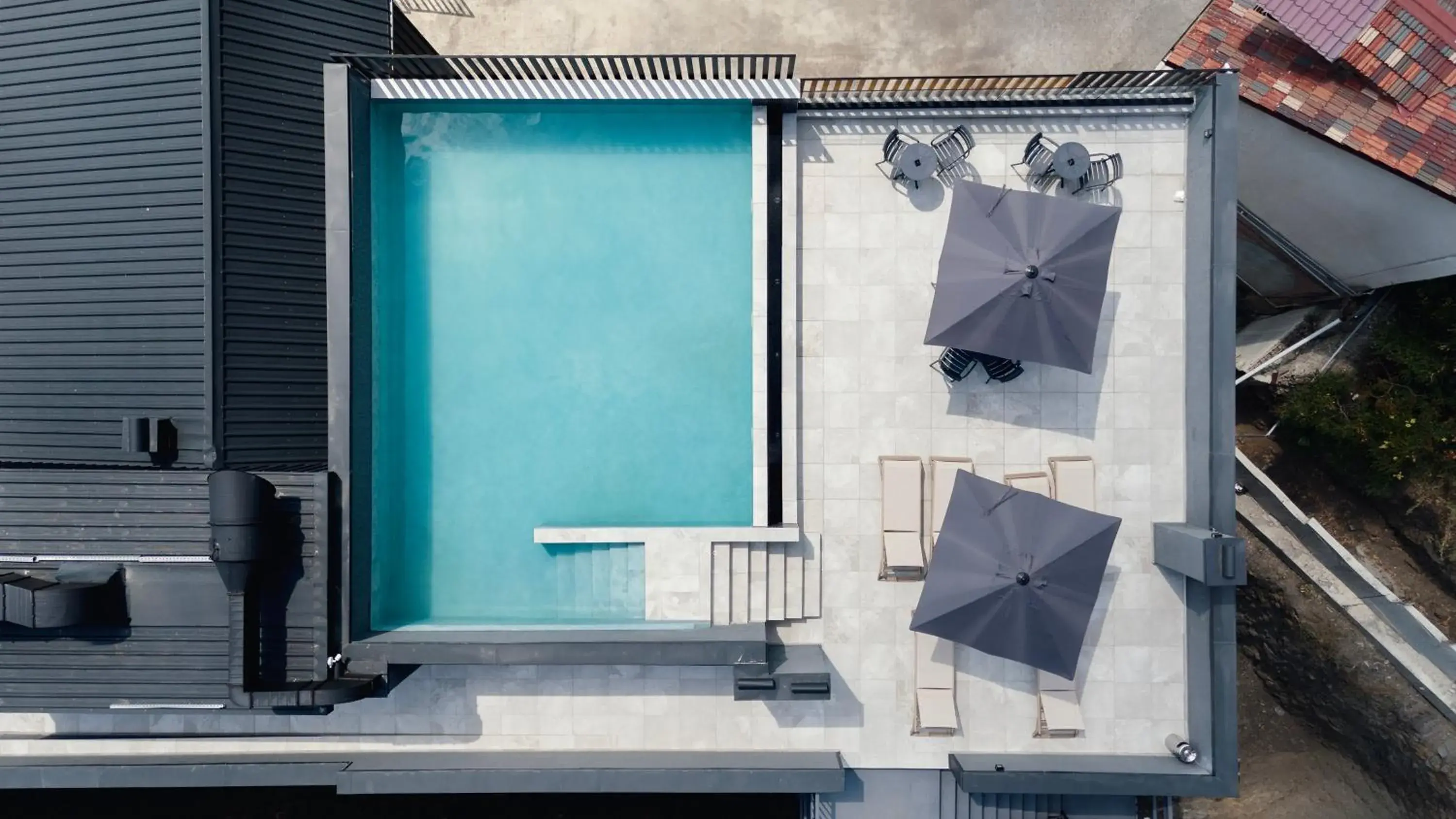 Pool view in Solridge Aparthotel Pool view in Solridge Aparthotel