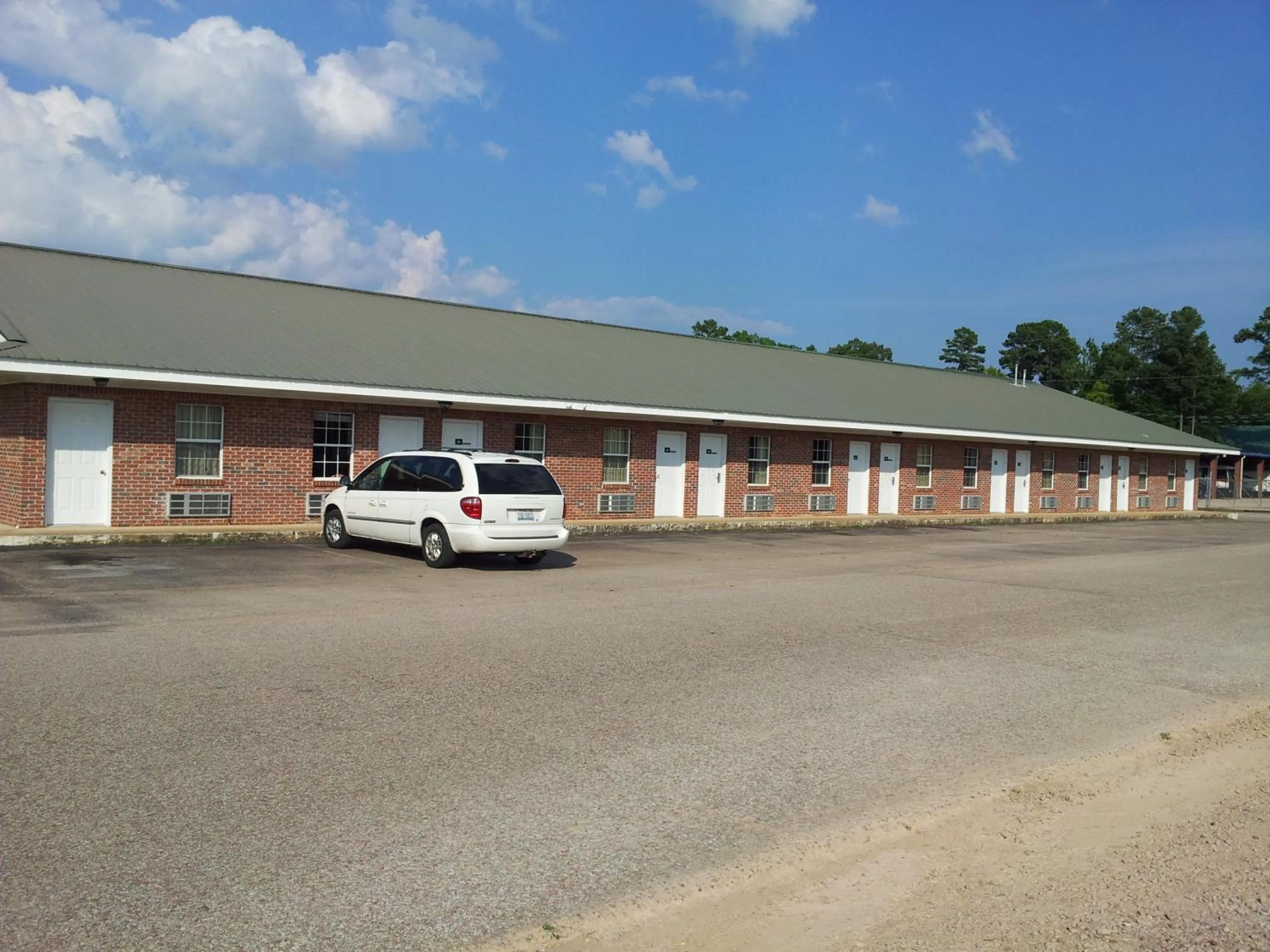 Parking in Stonebrook Inn