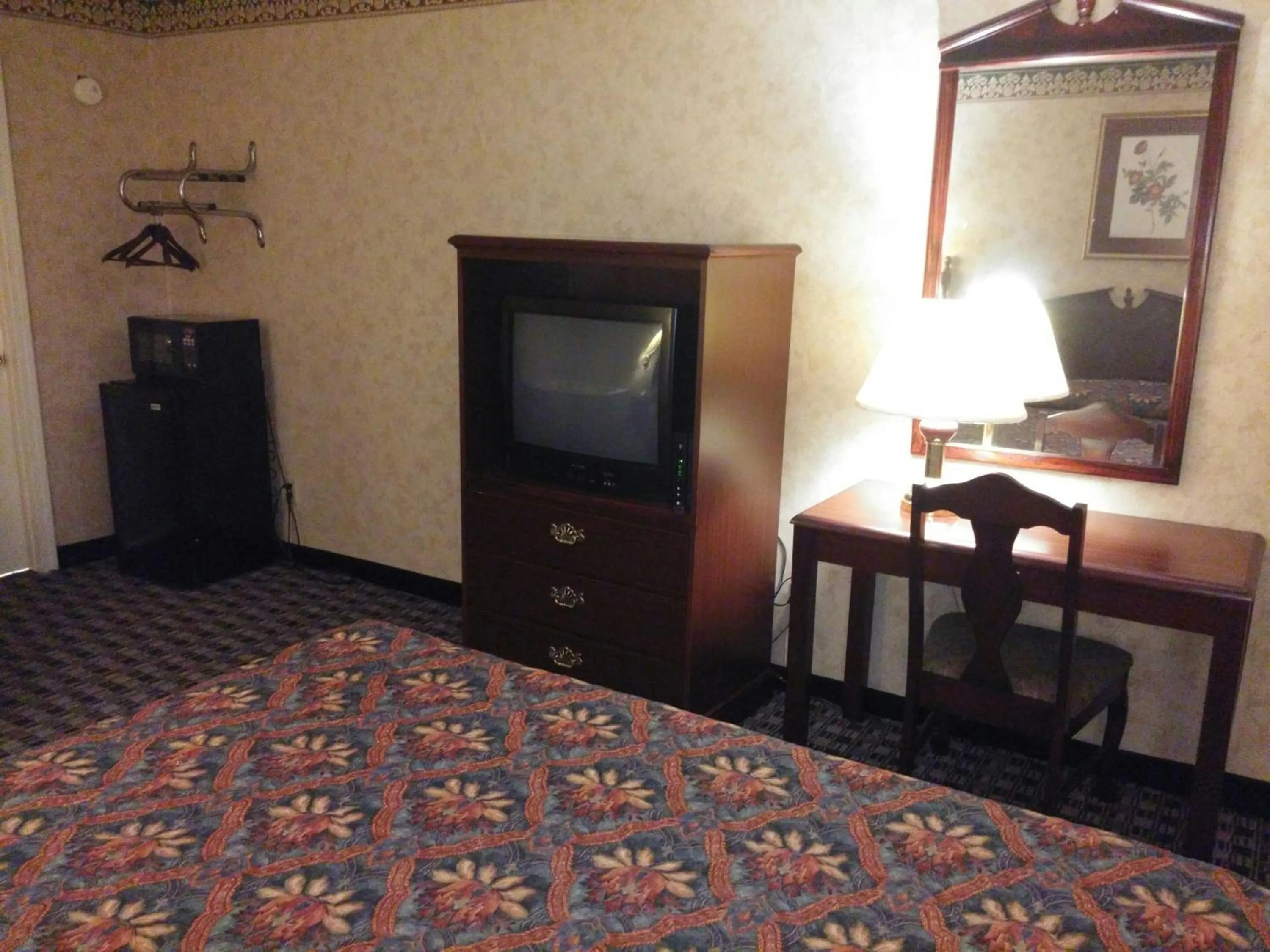 Bed in Stonebrook Inn