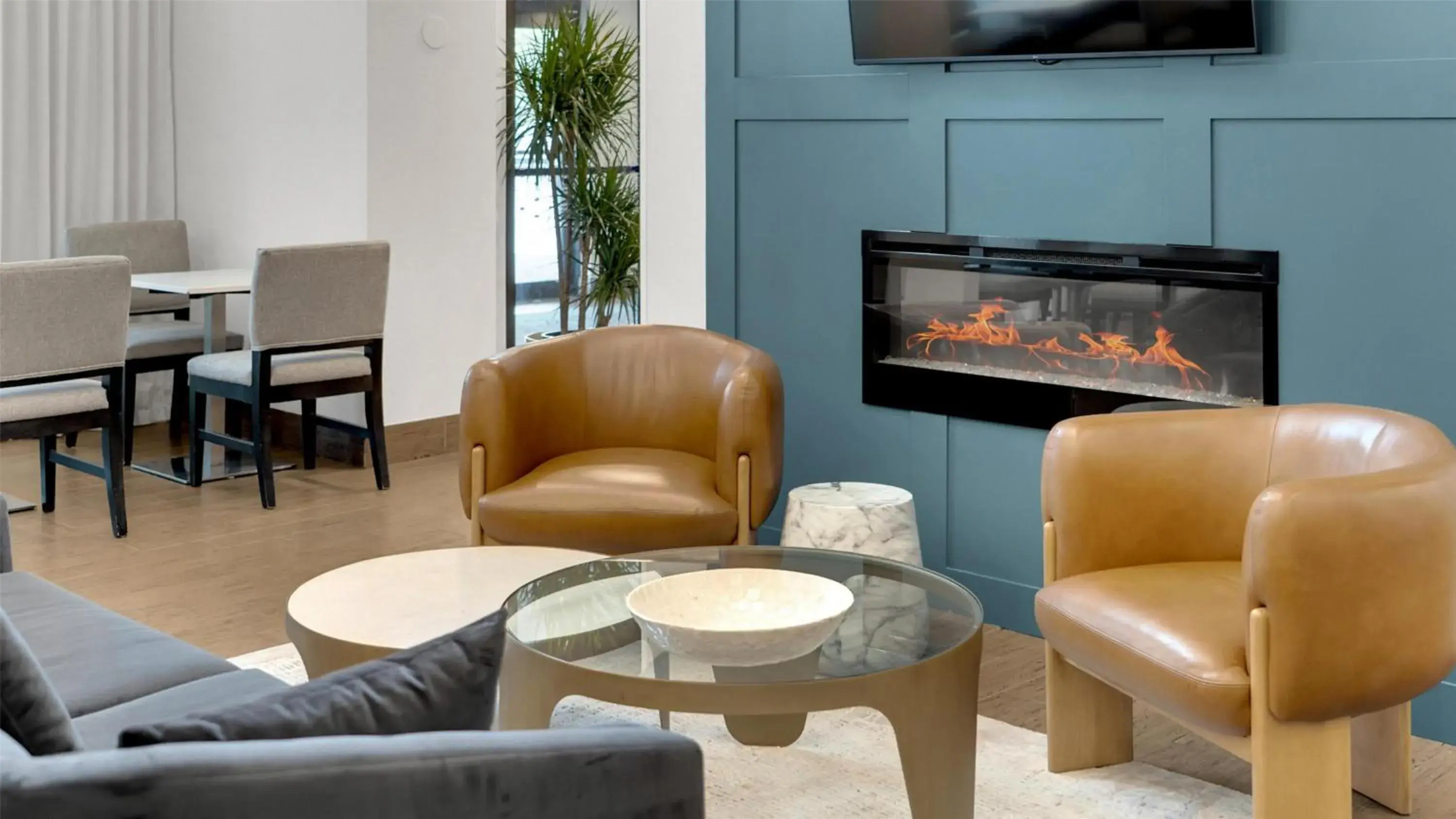 Lobby or reception in Hampton Inn & Suites by Hilton Toronto Markham Lobby or reception in Hampton Inn & Suites by Hilton Toronto Markham