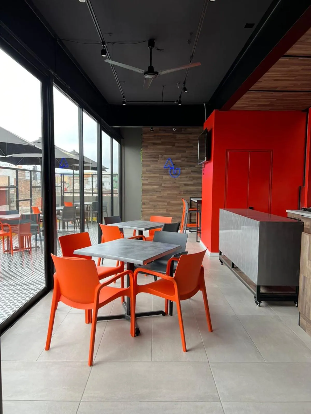 Restaurant/places to eat in ALT URBANA