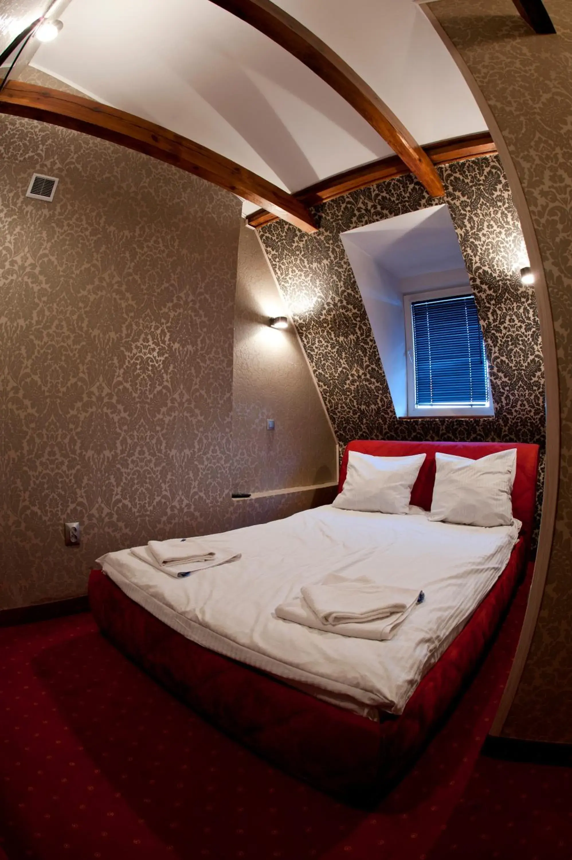 Bedroom, Bed in Hotel Warmia Spa Bedroom, Bed in Hotel Warmia Spa