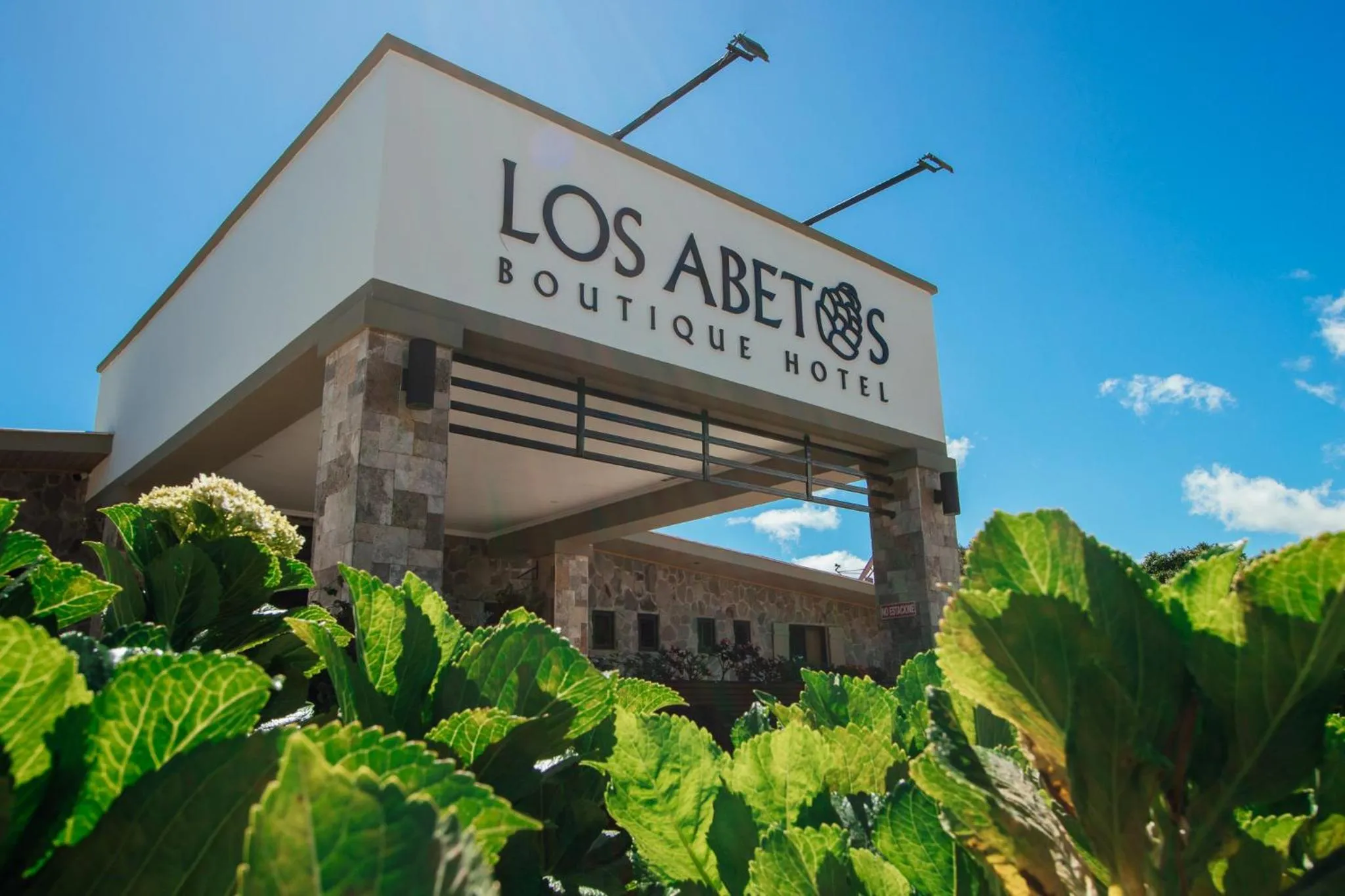 Property building in Hotel Boutique Los Abetos