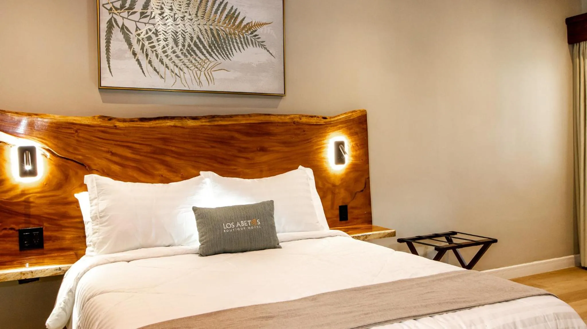 Photo of the whole room, Bed in Hotel Boutique Los Abetos