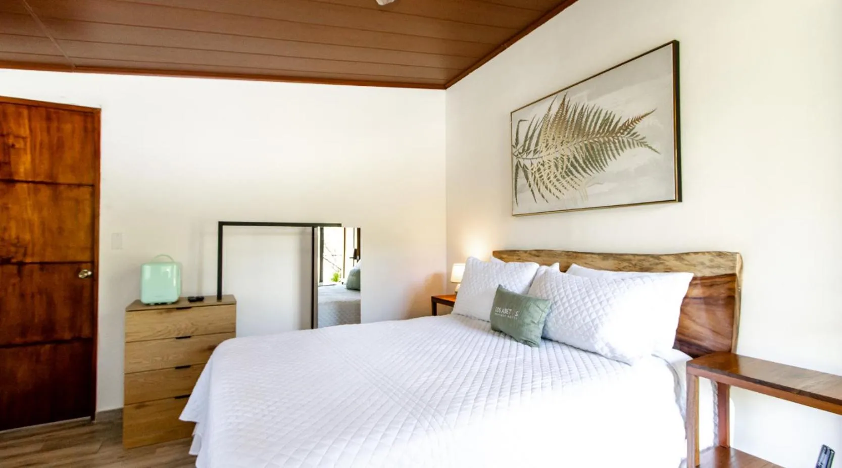 Photo of the whole room, Bed in Hotel Boutique Los Abetos
