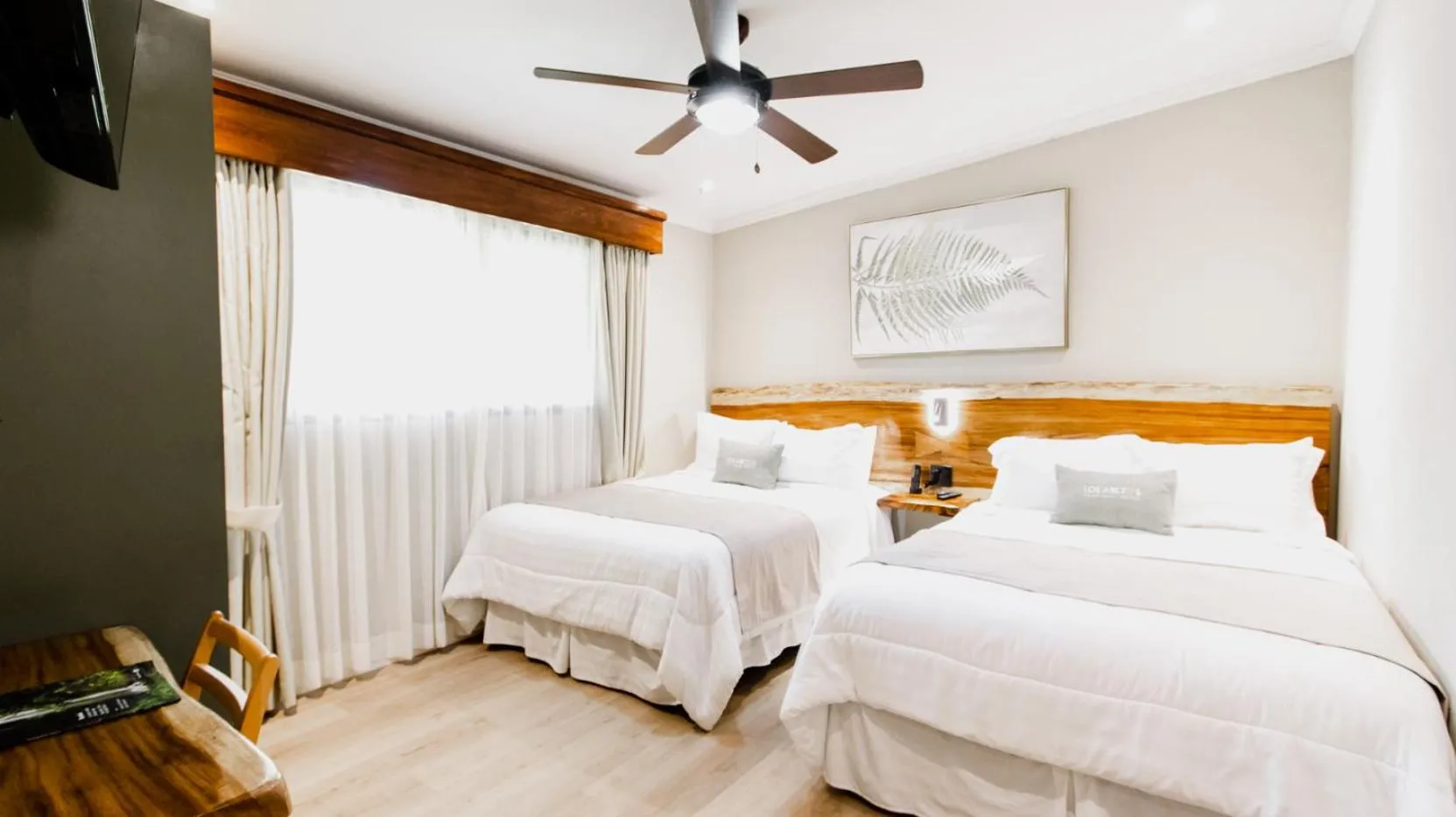 Photo of the whole room, Bed in Hotel Boutique Los Abetos