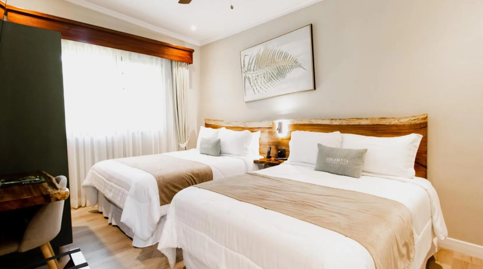 Photo of the whole room, Bed in Hotel Boutique Los Abetos