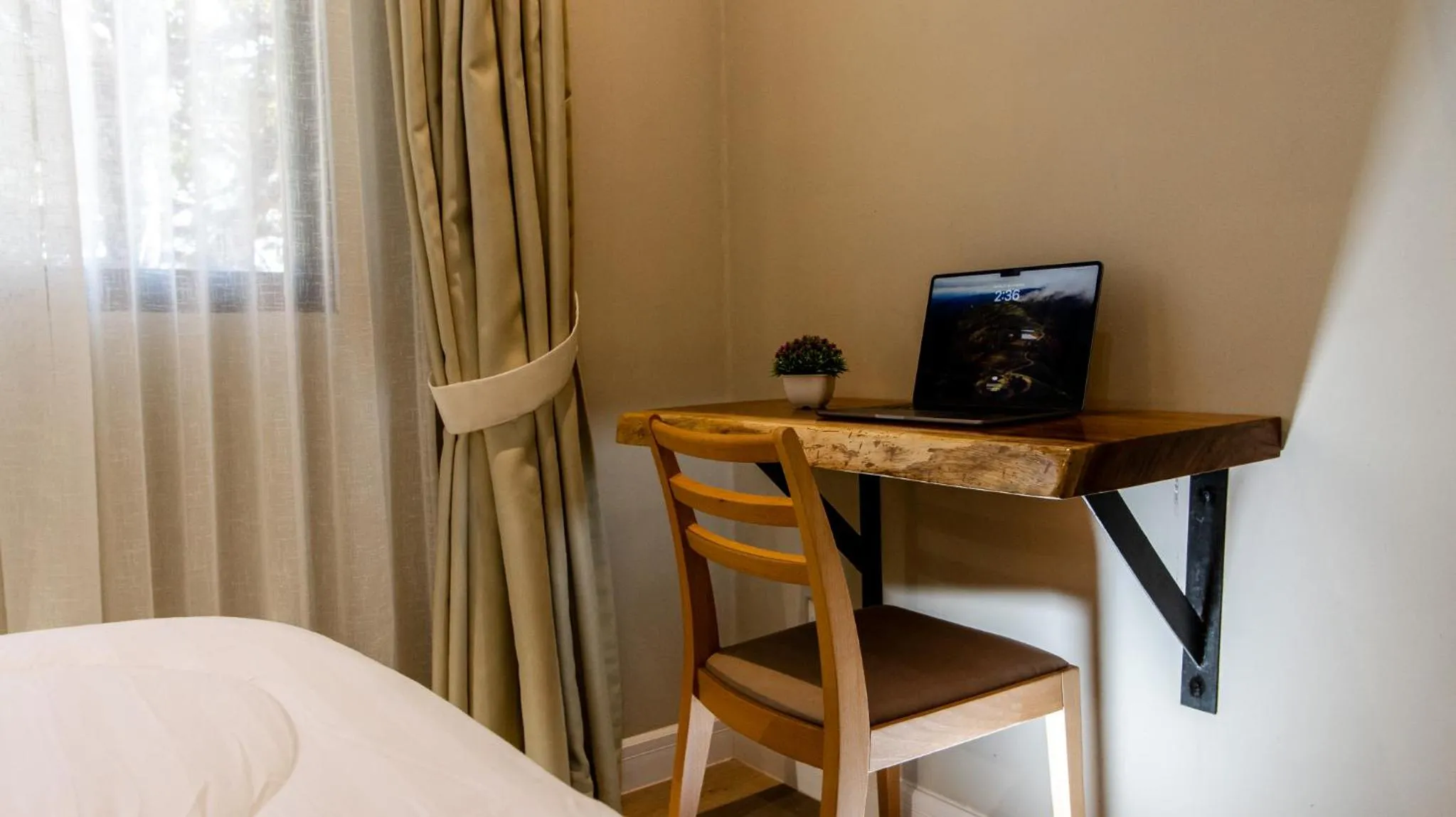 Photo of the whole room in Hotel Boutique Los Abetos