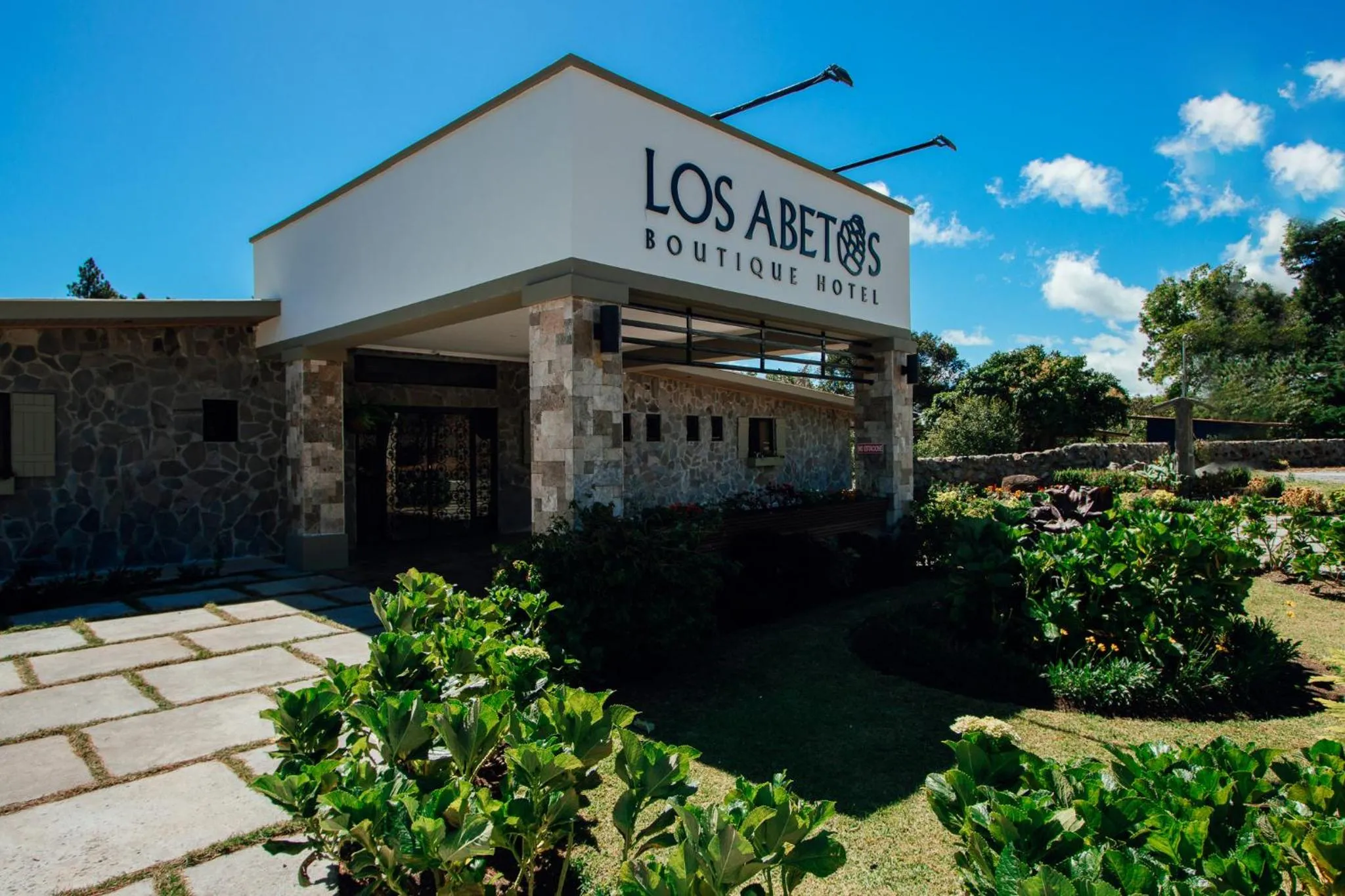 Property building in Hotel Boutique Los Abetos