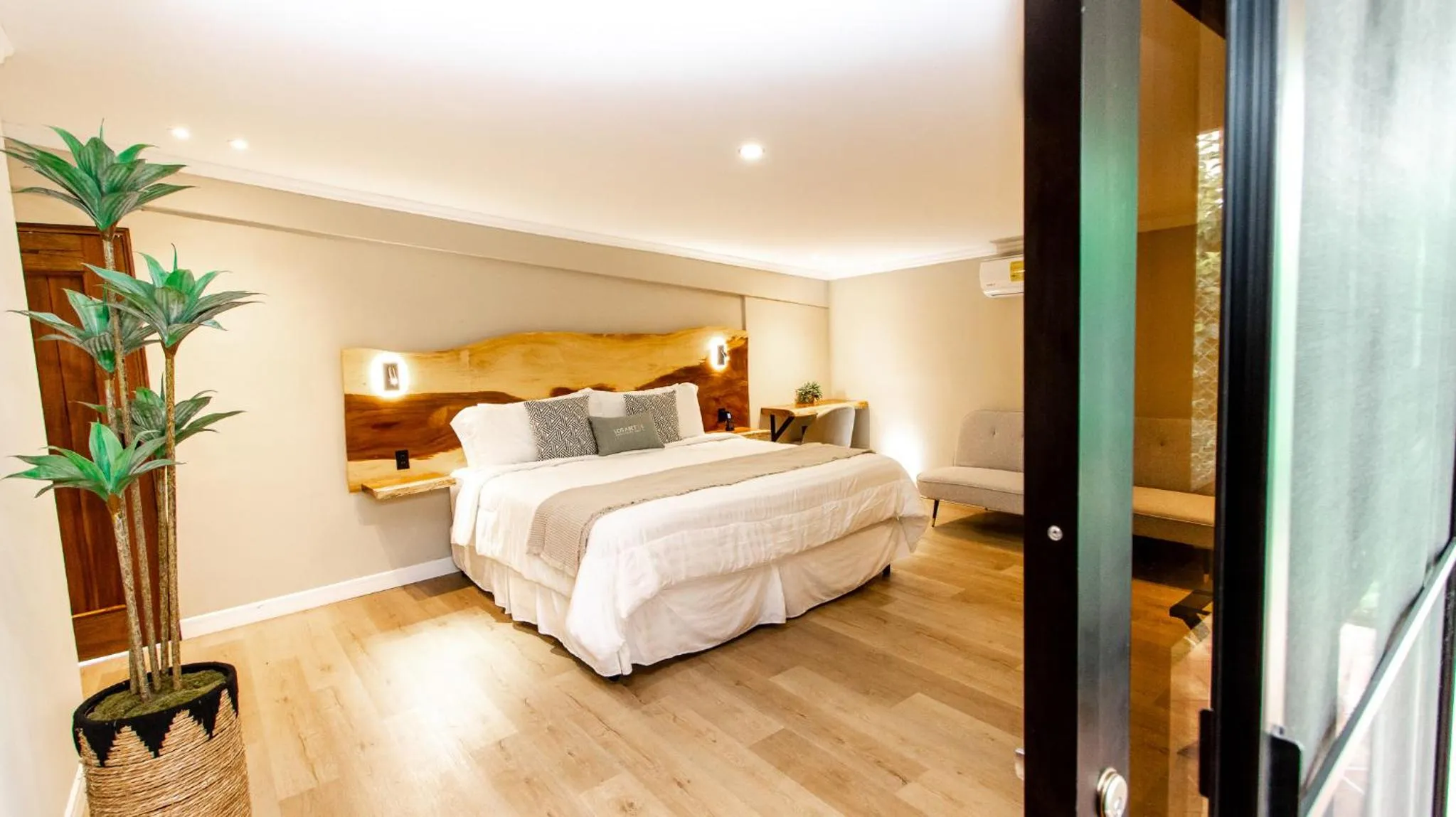 Photo of the whole room, Bed in Hotel Boutique Los Abetos