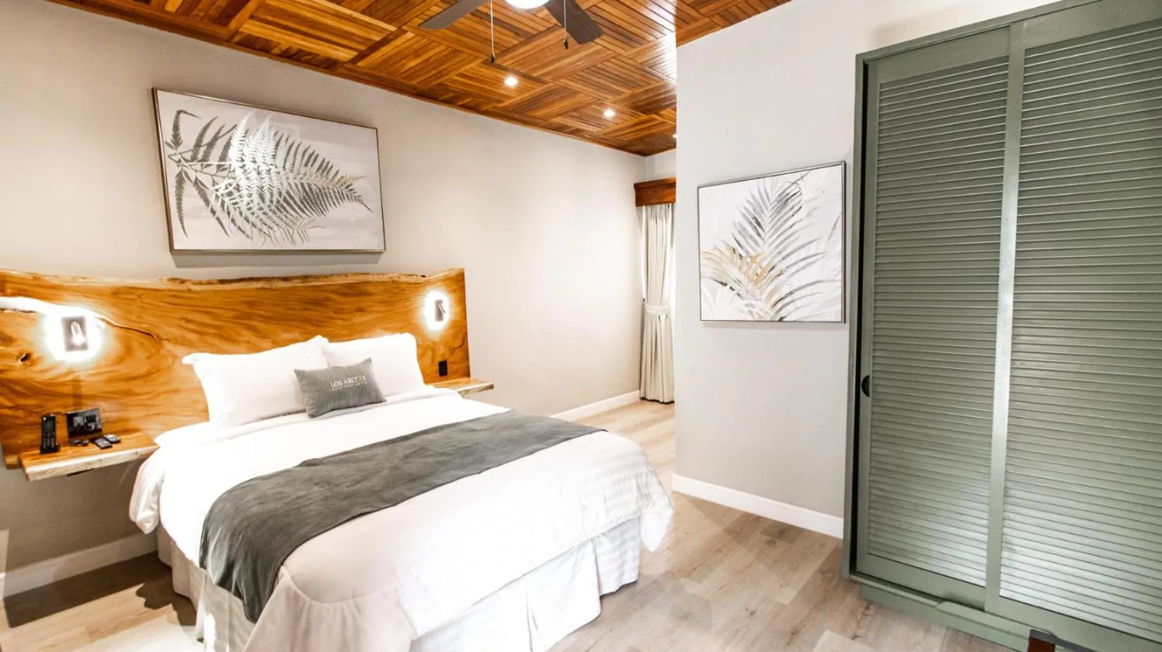 Photo of the whole room, Bed in Hotel Boutique Los Abetos
