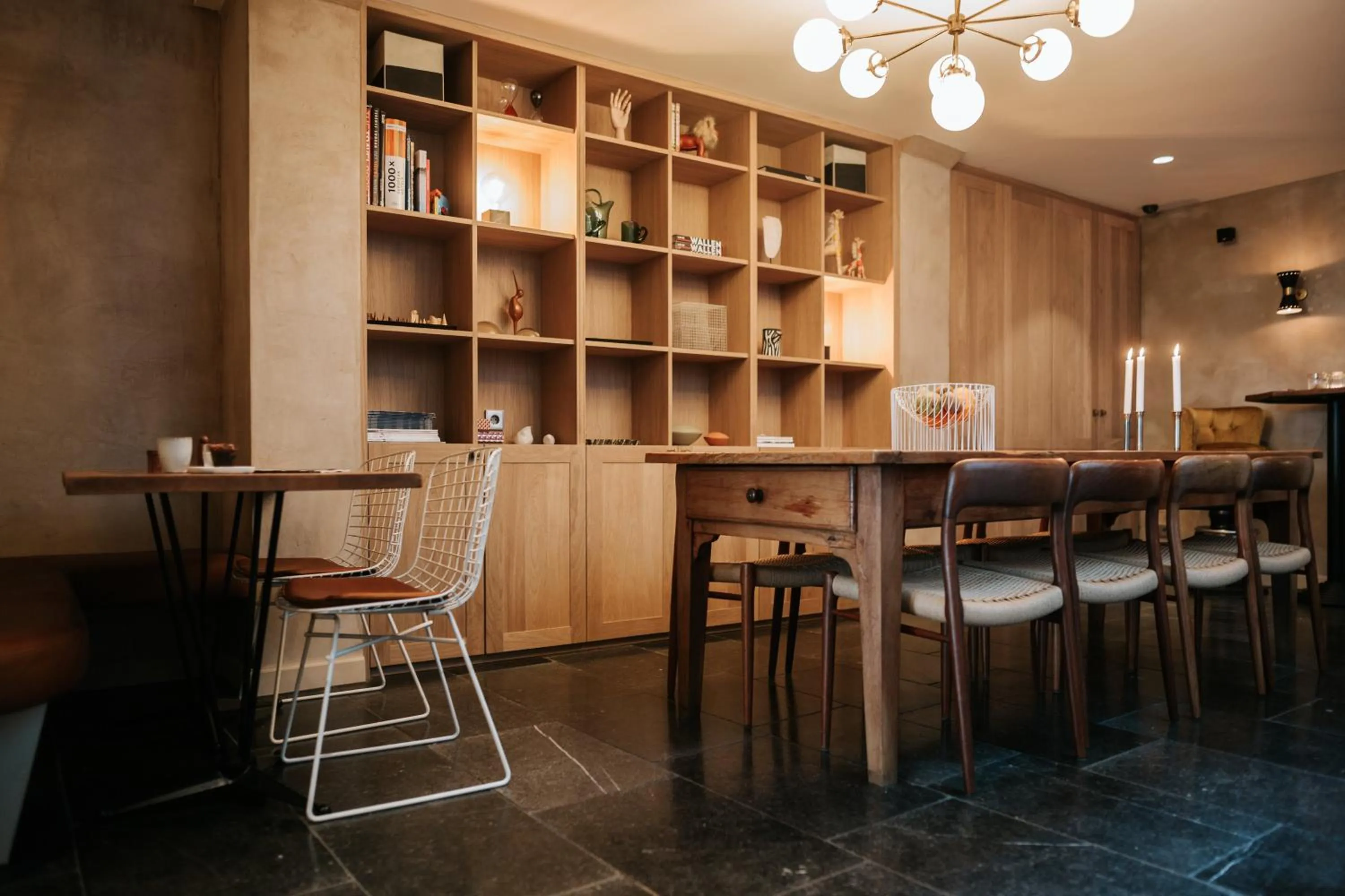 Restaurant/places to eat in The Times Hotel