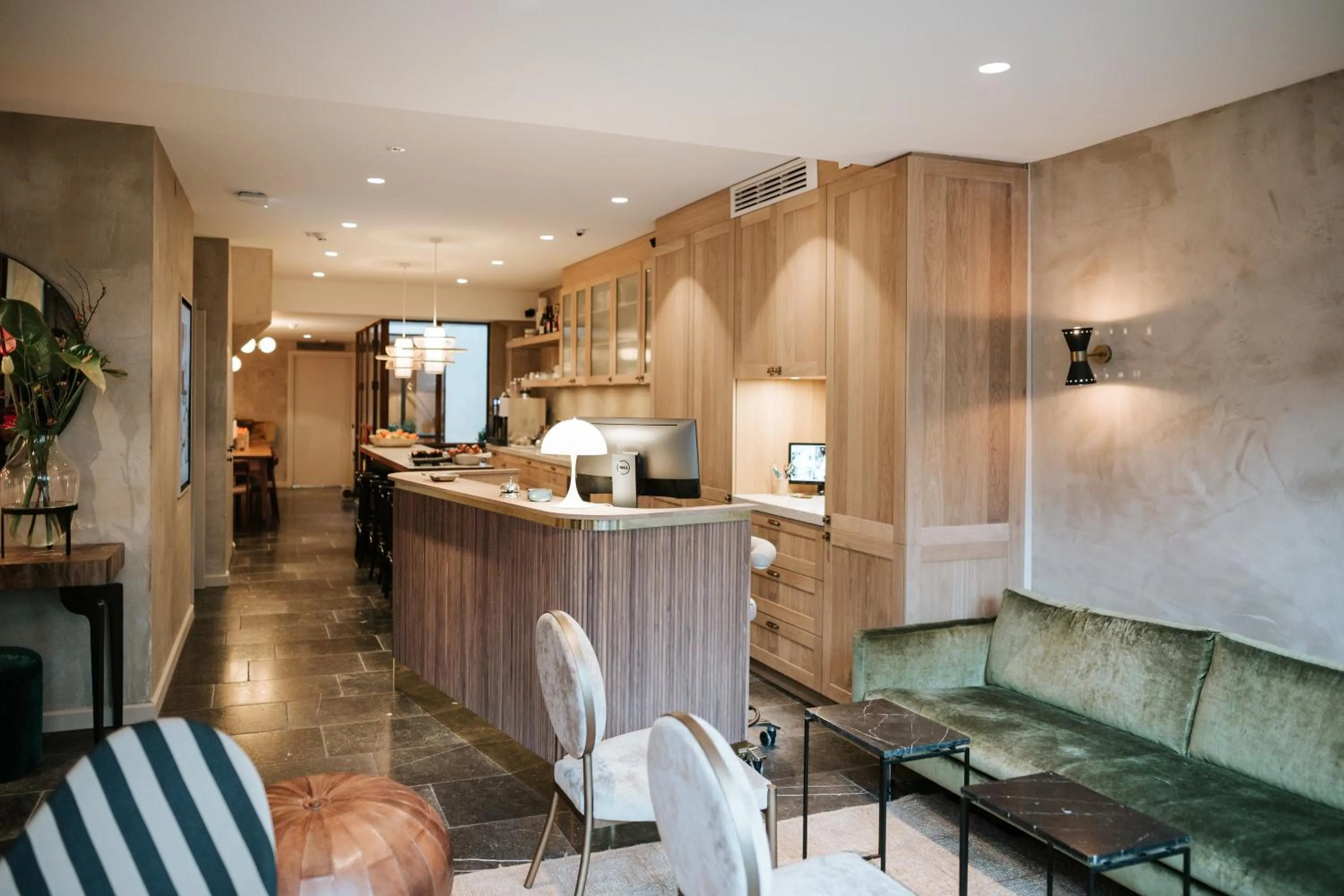 Nightclub / DJ in The Times Hotel