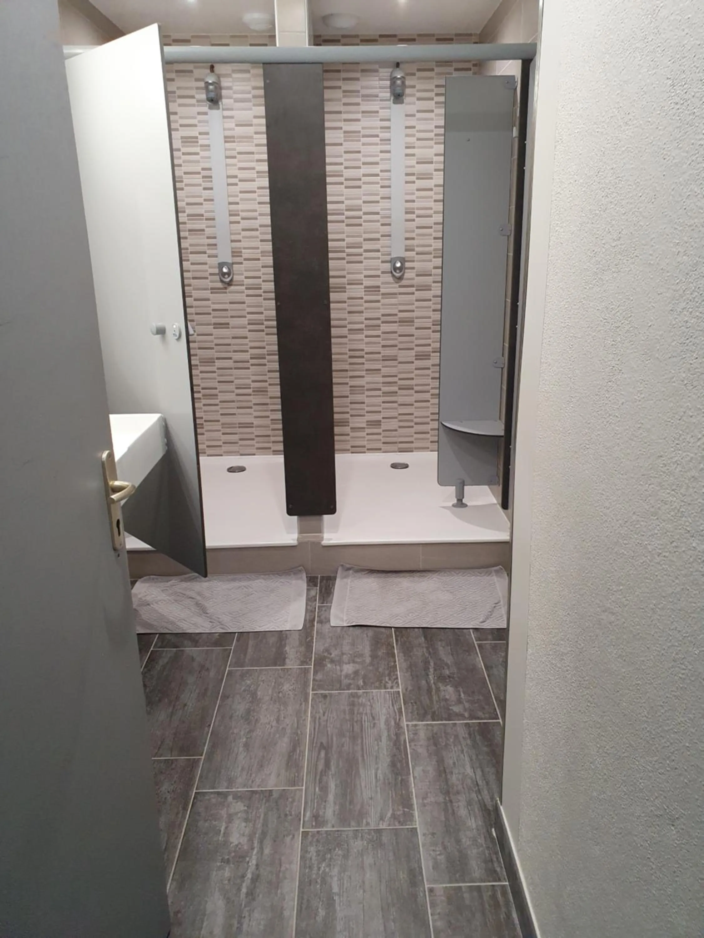 Bathroom in La Marmotte De La Meije