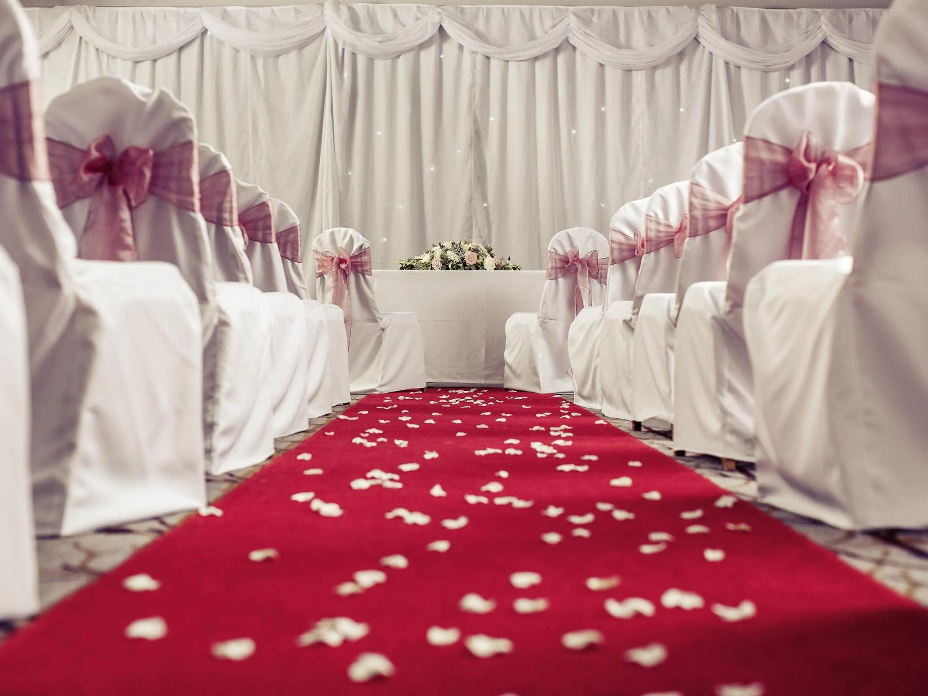 wedding, Bed in Mercure Bristol North The Grange Hotel