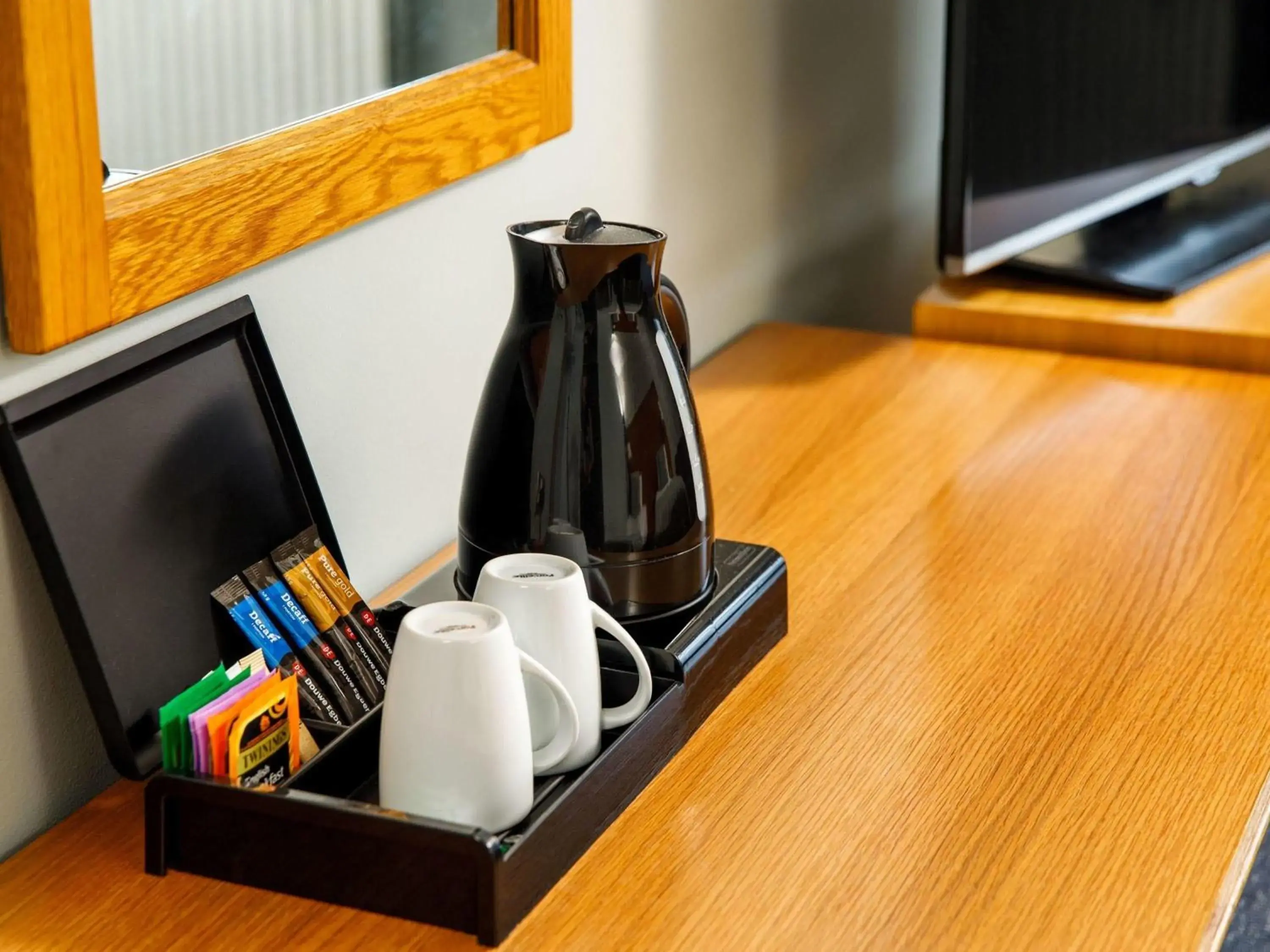 Bedroom in Mercure Bristol North The Grange Hotel Bedroom in Mercure Bristol North The Grange Hotel