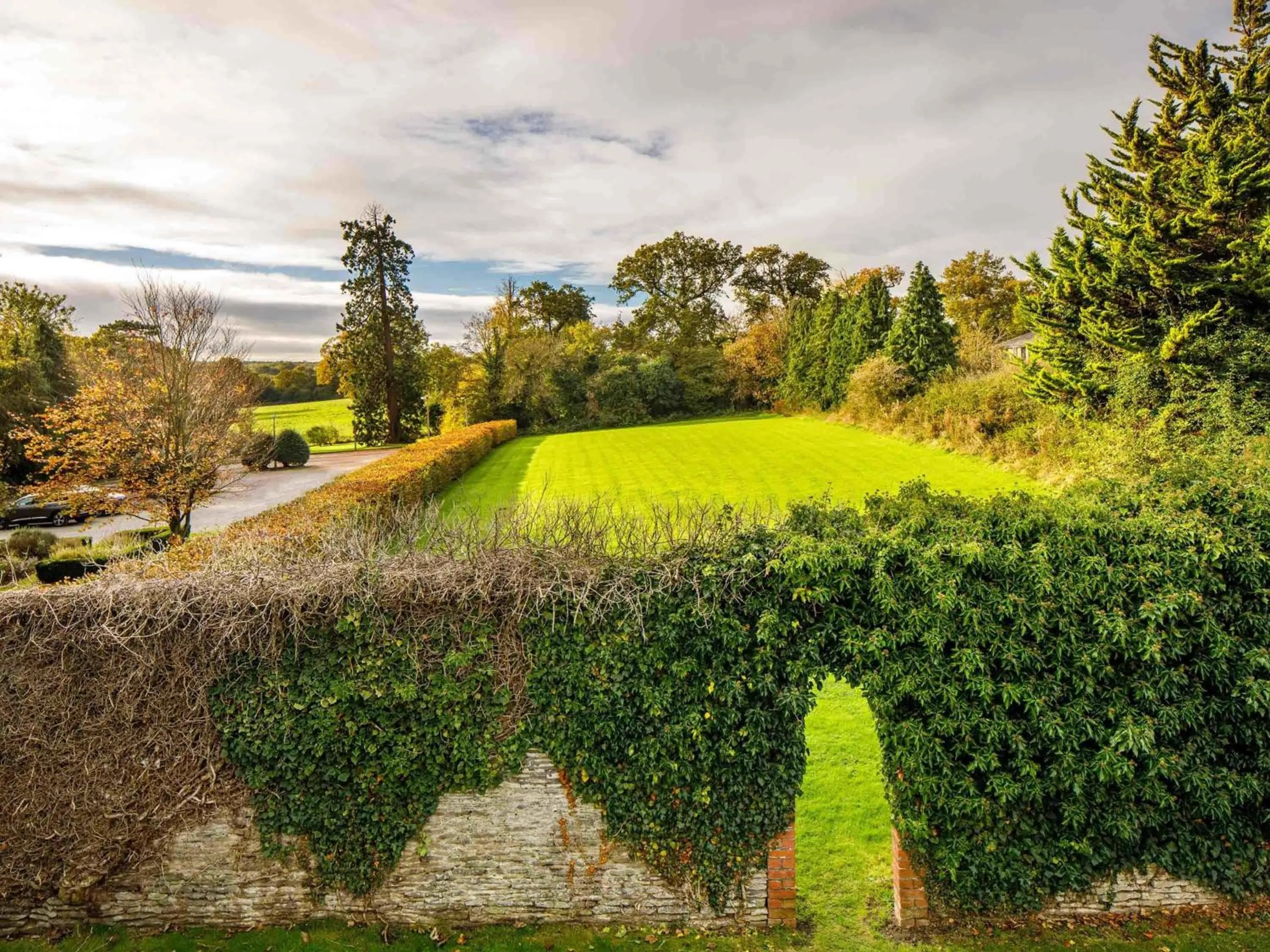 Property building in Mercure Bristol North The Grange Hotel