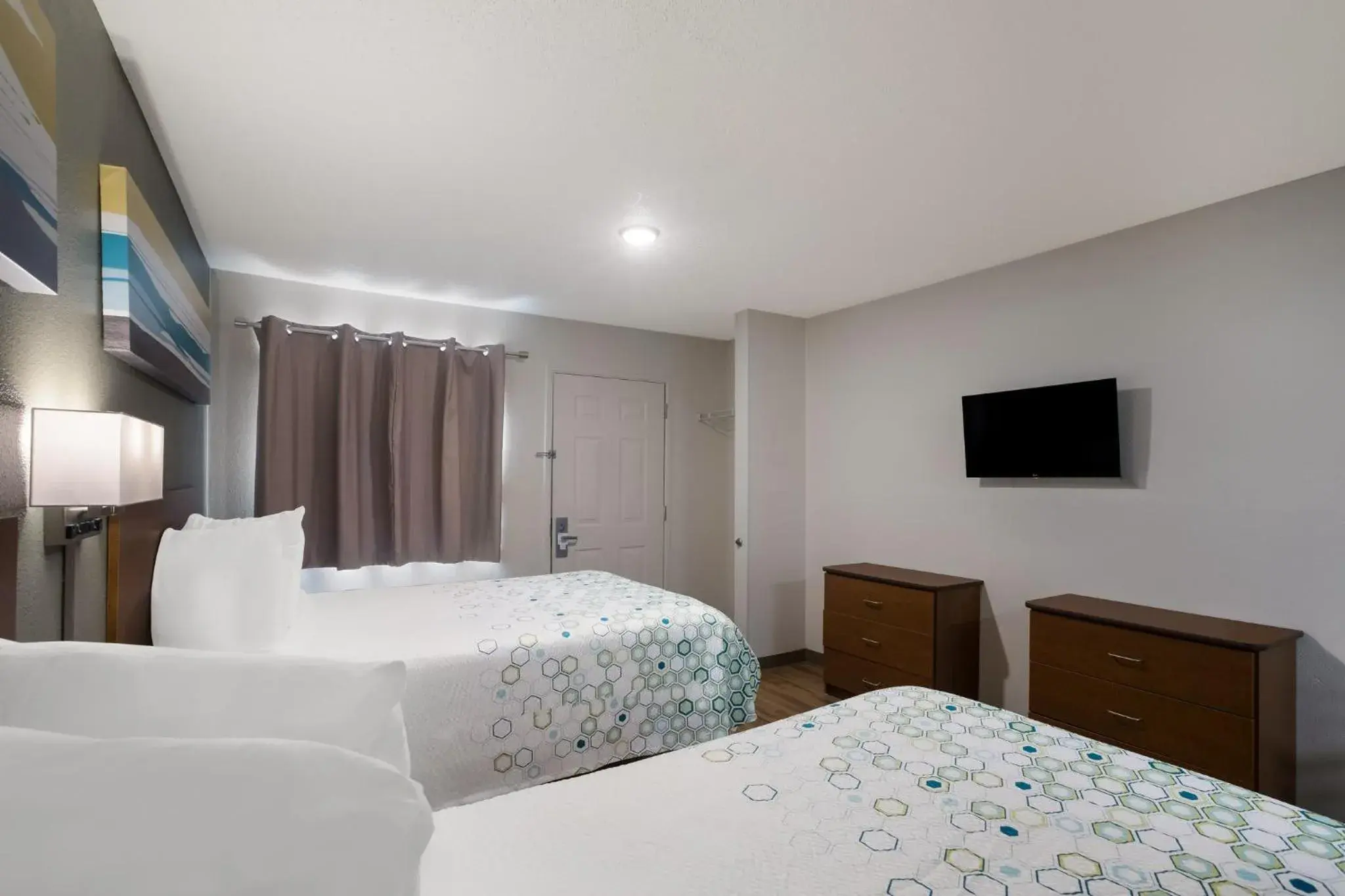 Photo of the whole room, Bed in HomeTowne Studios by Red Roof Covington, GA Photo of the whole room, Bed in HomeTowne Studios by Red Roof Covington, GA