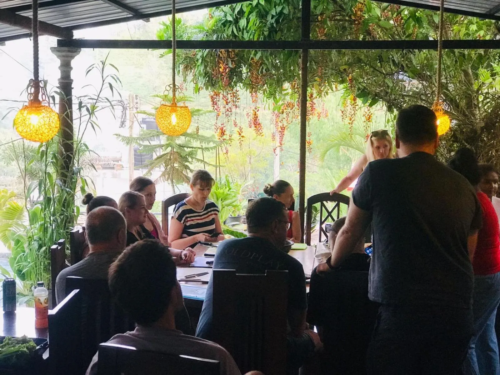 Restaurant/places to eat in Belmond Ella