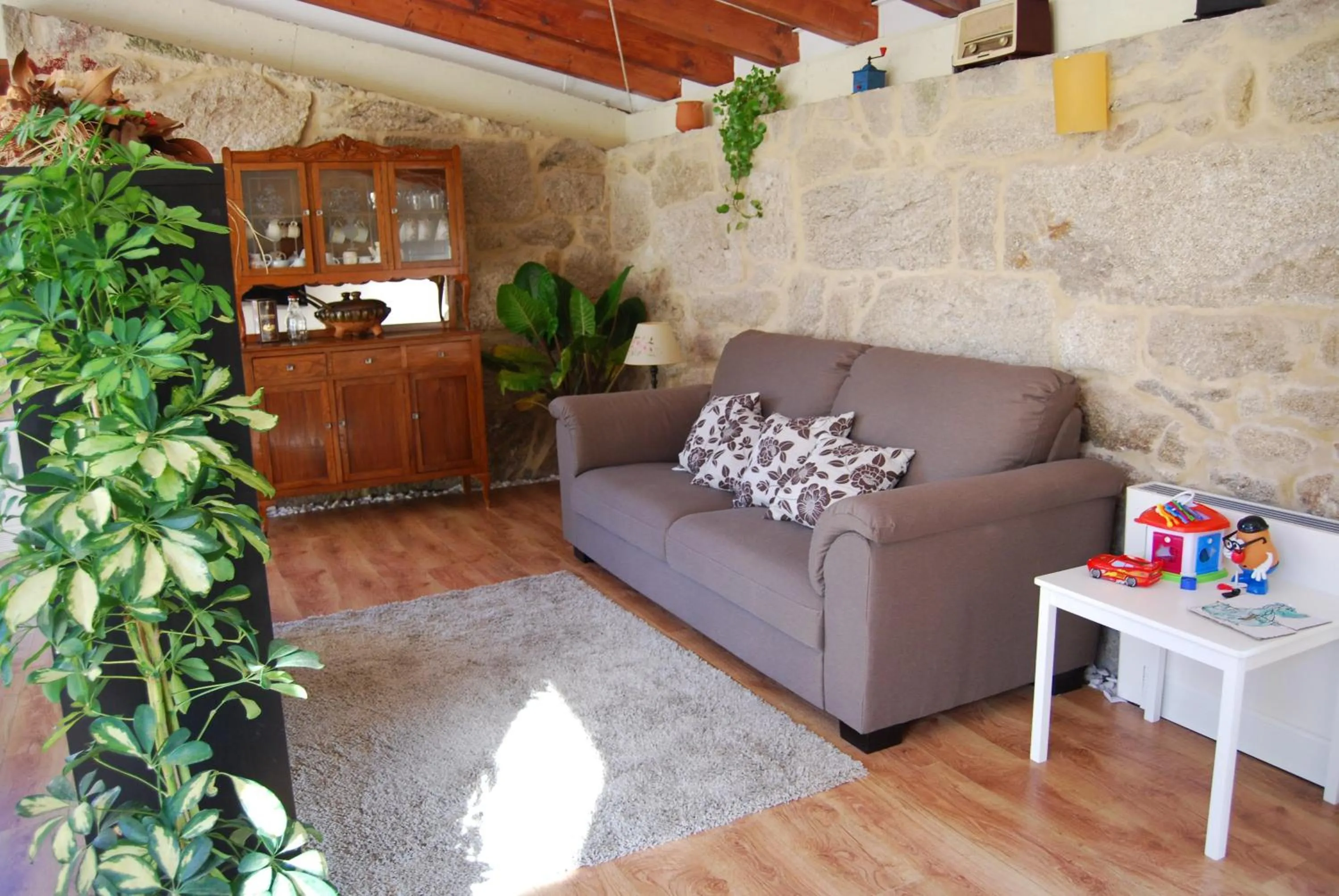 Lounge or bar in A Cantaruxa Maruxa Turismo Rural