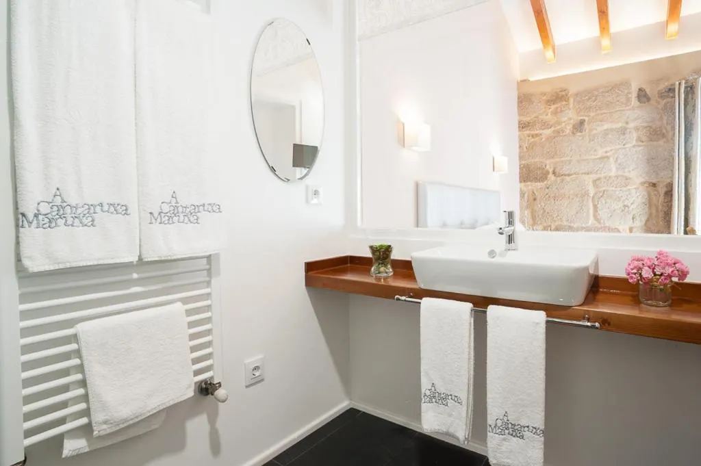 Property building in A Cantaruxa Maruxa Turismo Rural