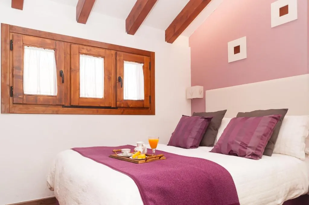Property building, Bed in A Cantaruxa Maruxa Turismo Rural