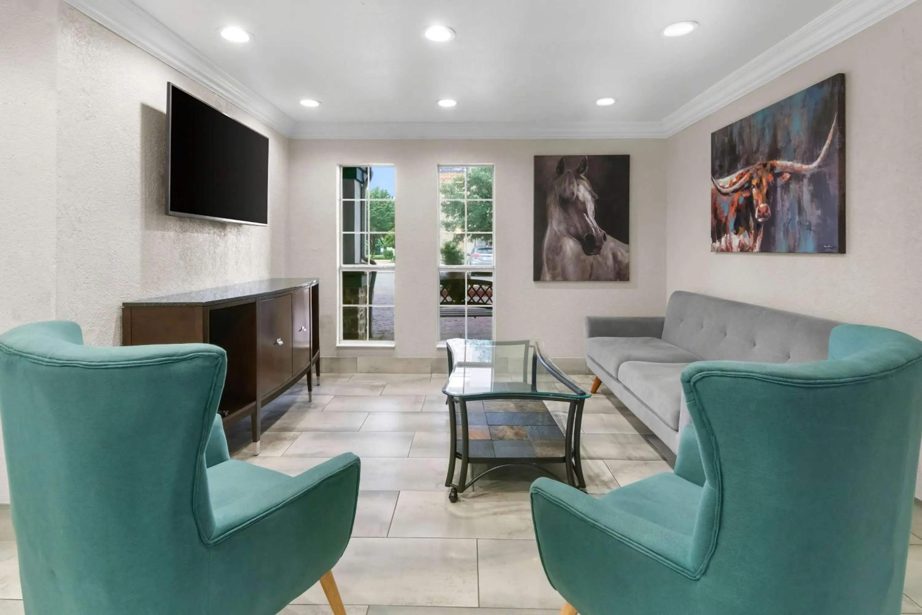 Lobby or reception in SureStay Plus by Best Western Fort Worth Benbrook