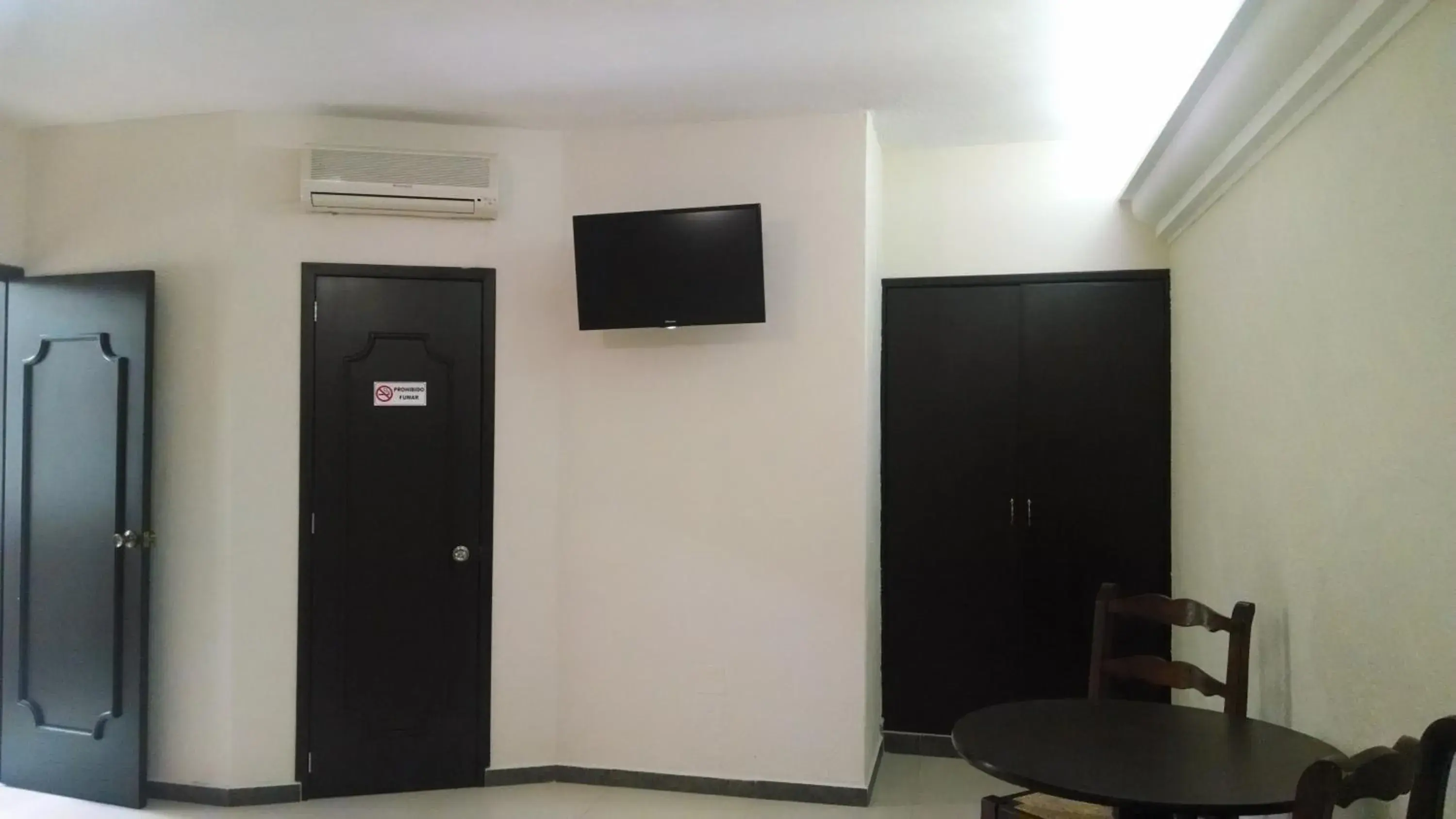 Triple Room in Hotel Plaza Hidalgo Triple Room in Hotel Plaza Hidalgo