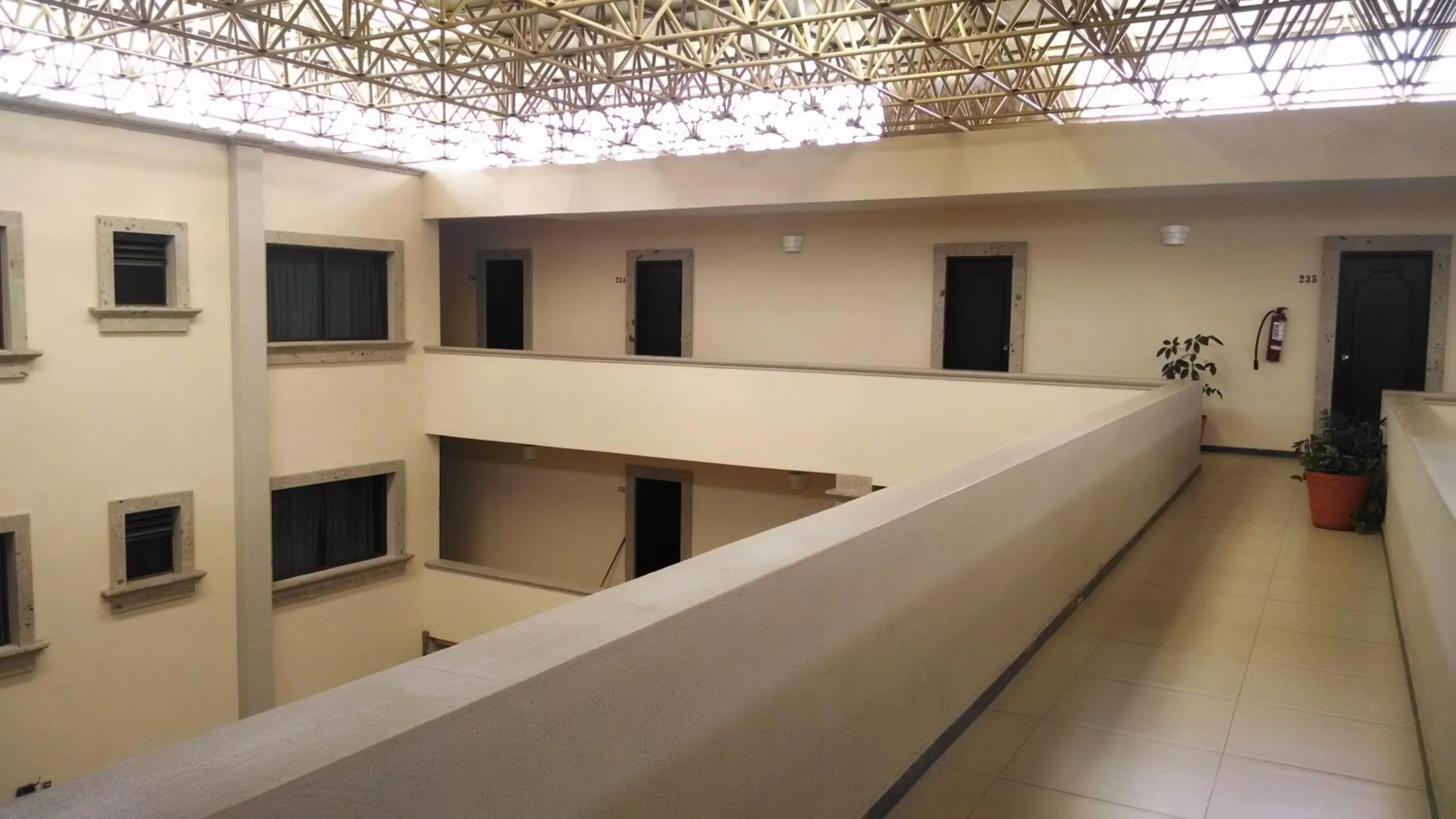 Property building in Hotel Plaza Hidalgo