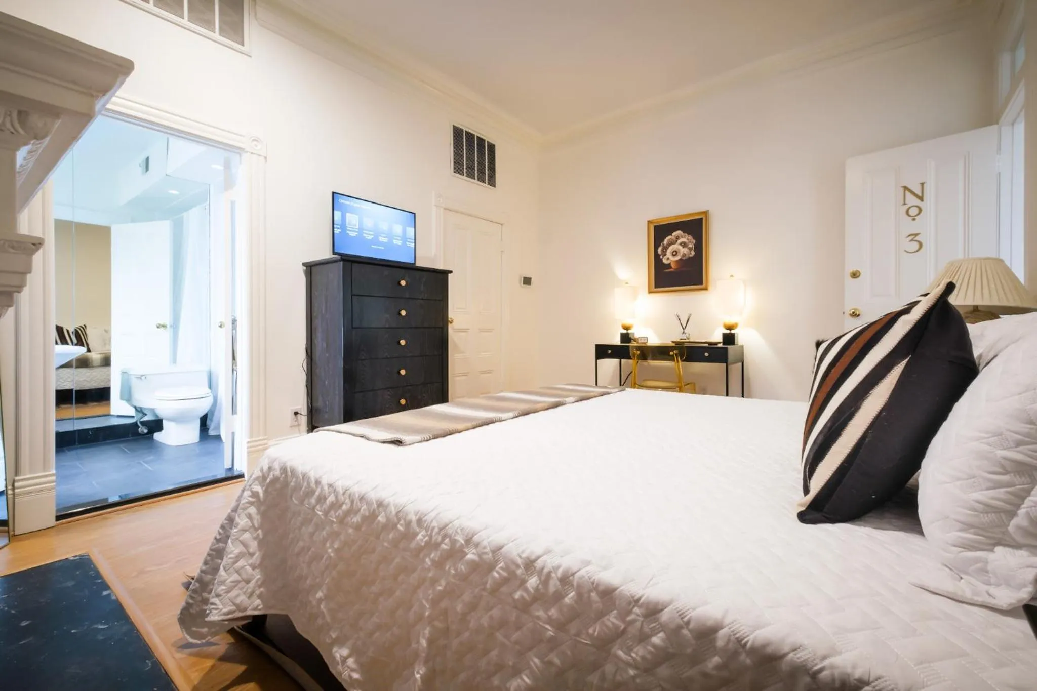 Bedroom, Bed in Swann House