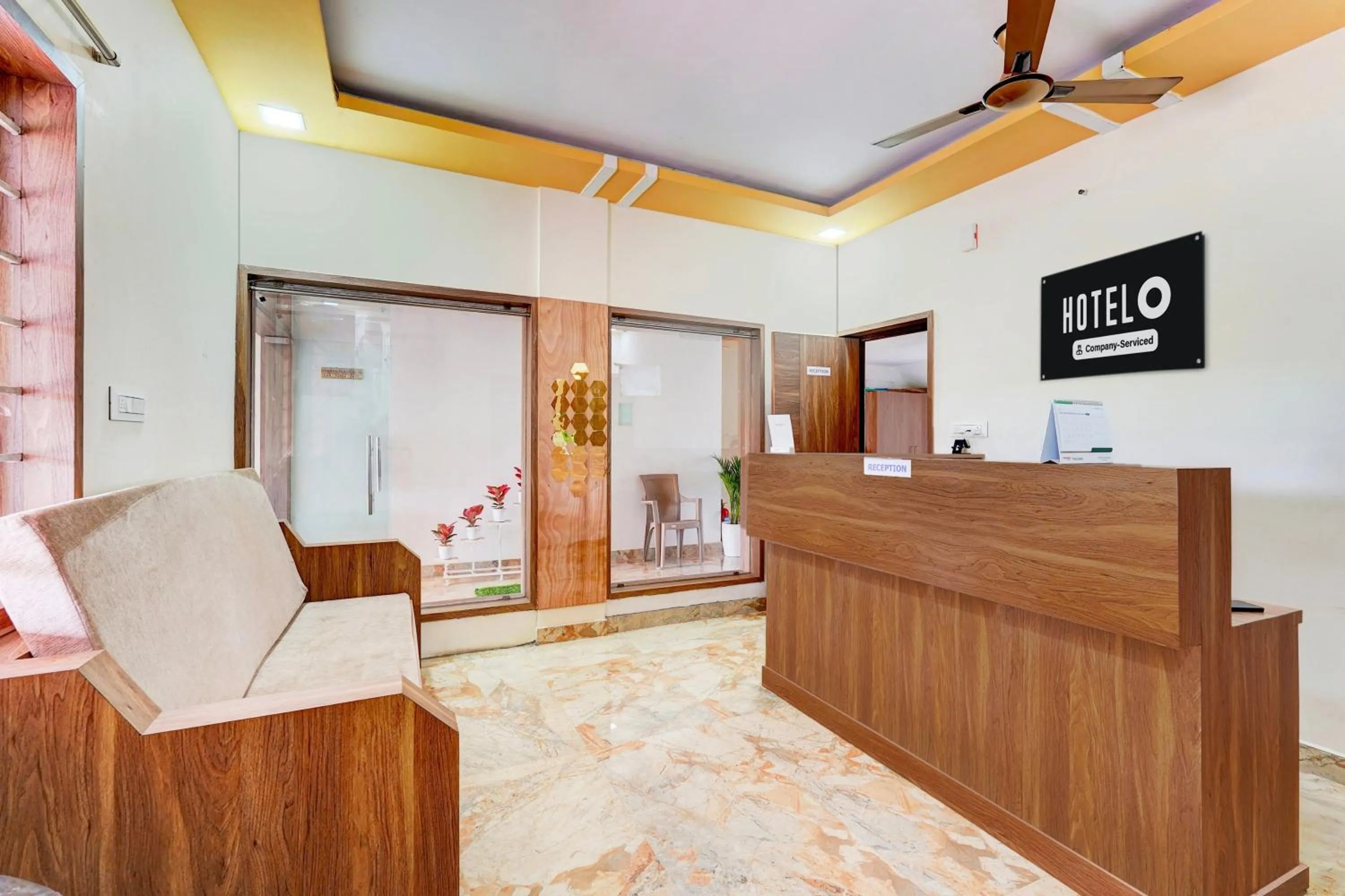Lobby or reception in Super Hotel O Sriperambadhur formerly Radha Residency