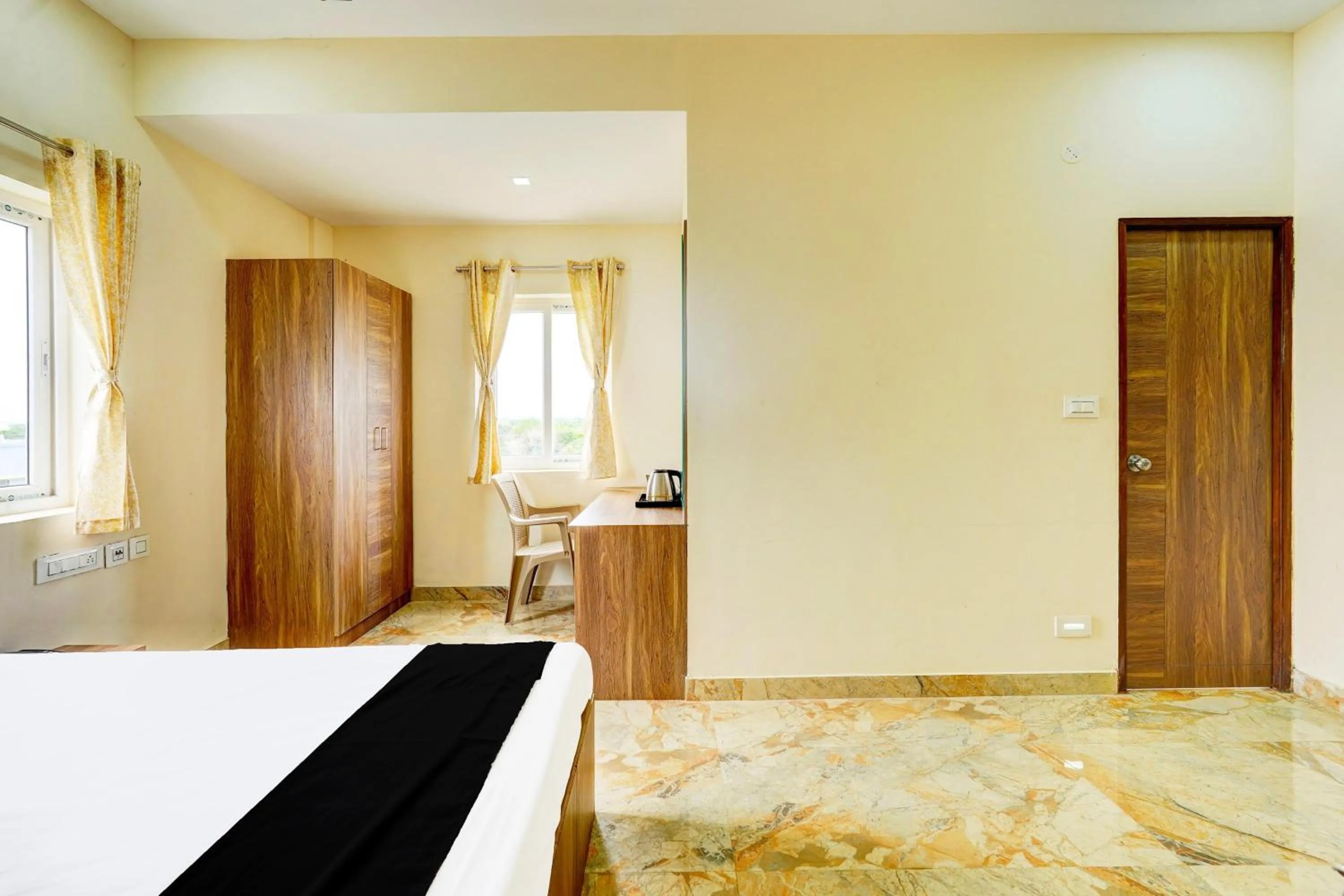 Bedroom, Bed in Super Hotel O Sriperambadhur formerly Radha Residency