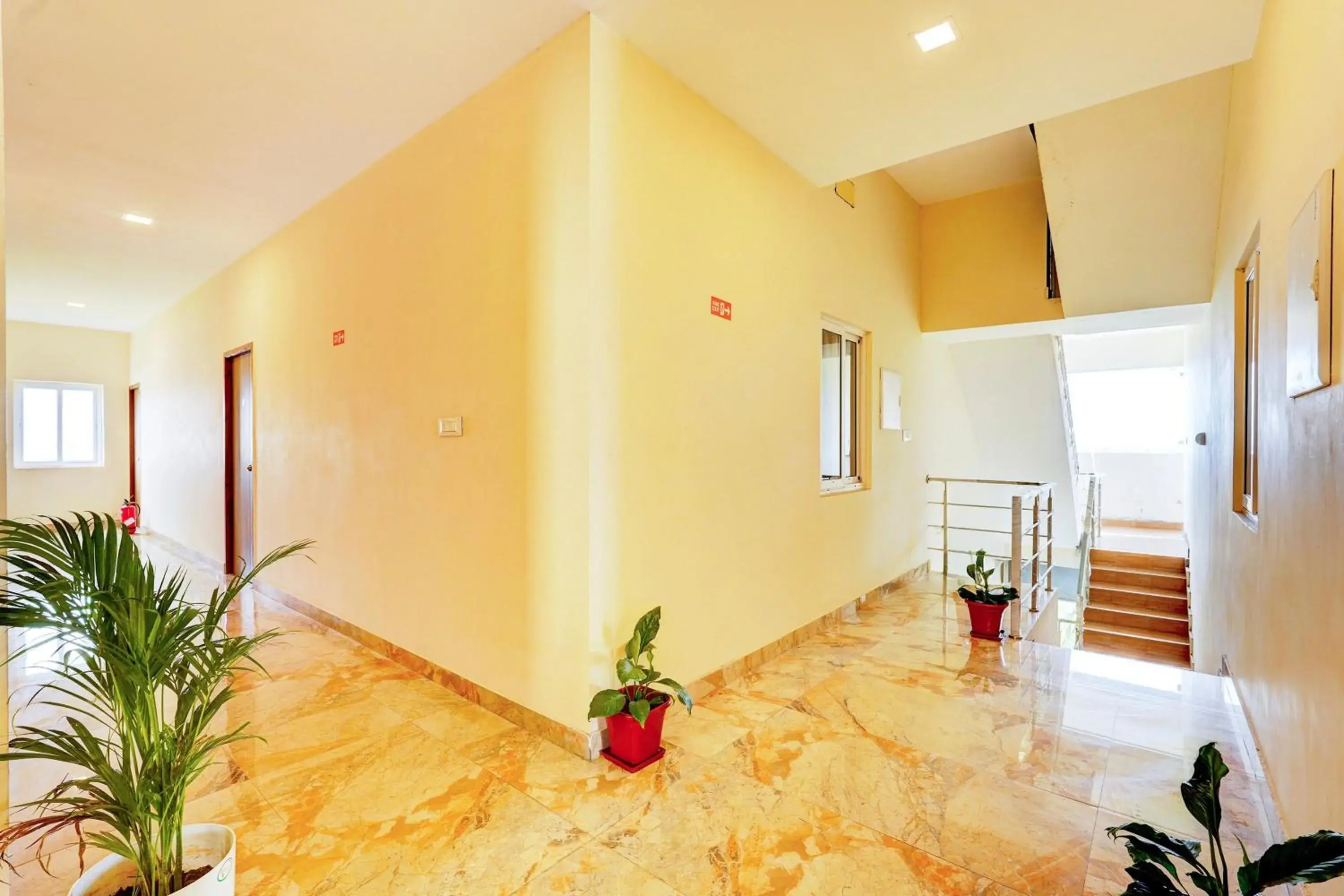 Lobby or reception in Super Hotel O Sriperambadhur formerly Radha Residency Lobby or reception in Super Hotel O Sriperambadhur formerly Radha Residency