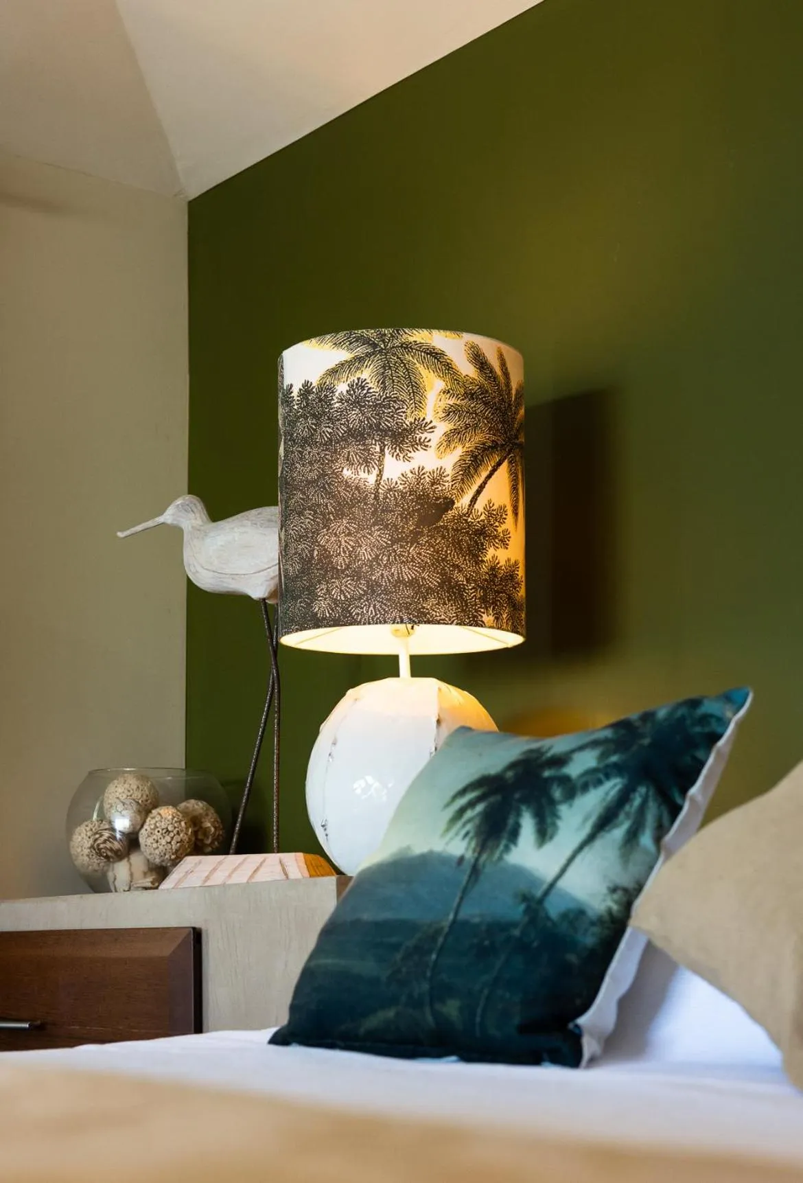 Decorative detail, Bed in Karibuni Boutique Hotel